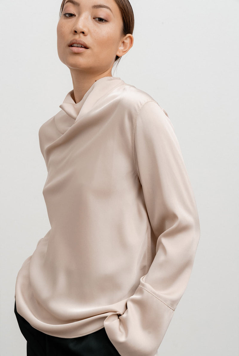 Ayumi silk blouse powder