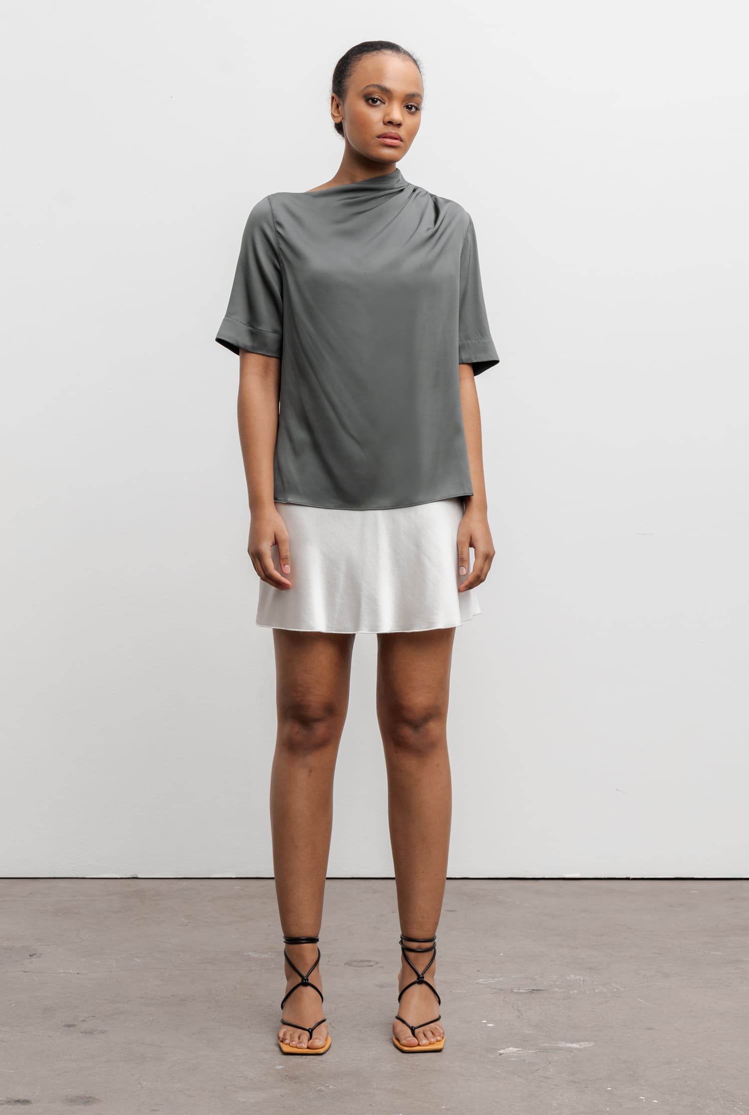 Lima silk tee military green