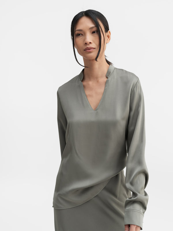 Alila silk blouse light military