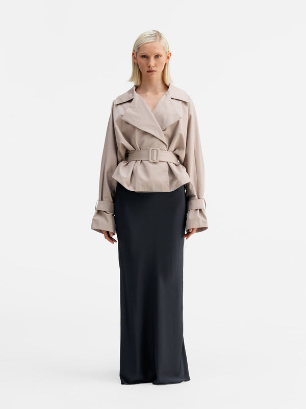 Model wearing Ahlvar Gallery Asha jacket greige