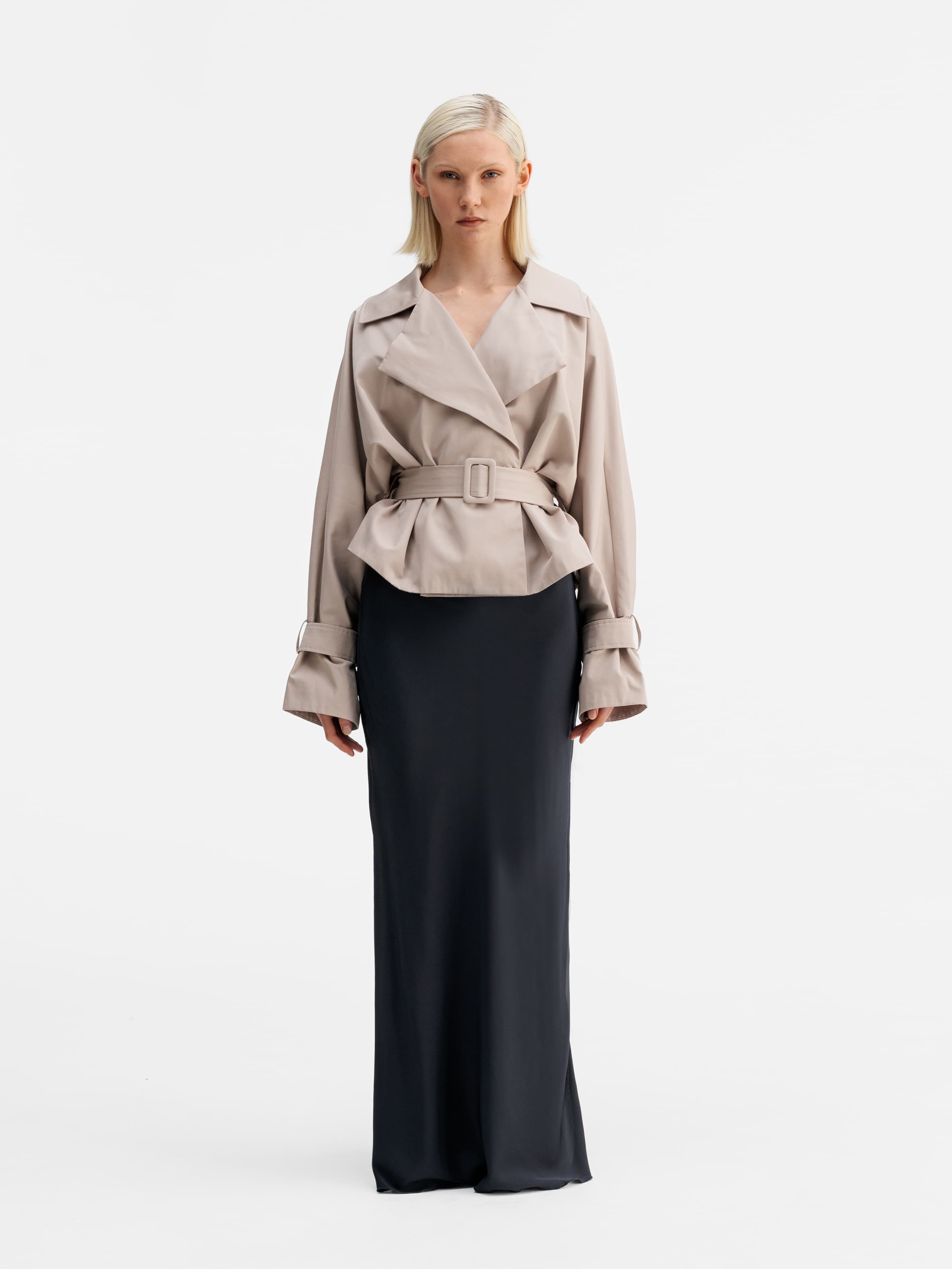 Model wearing Ahlvar Gallery Asha jacket greige