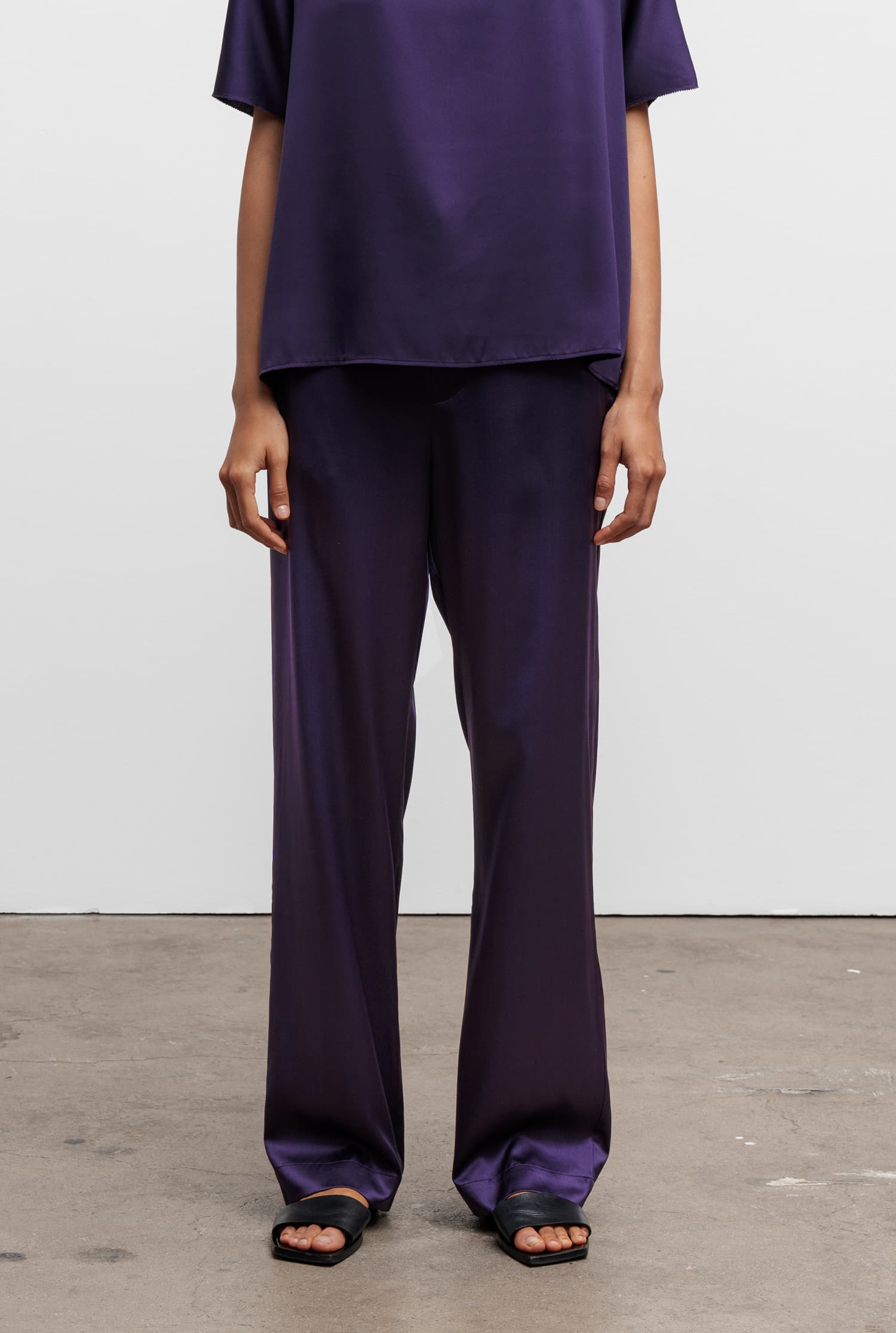 Ava satin silk trousers plum