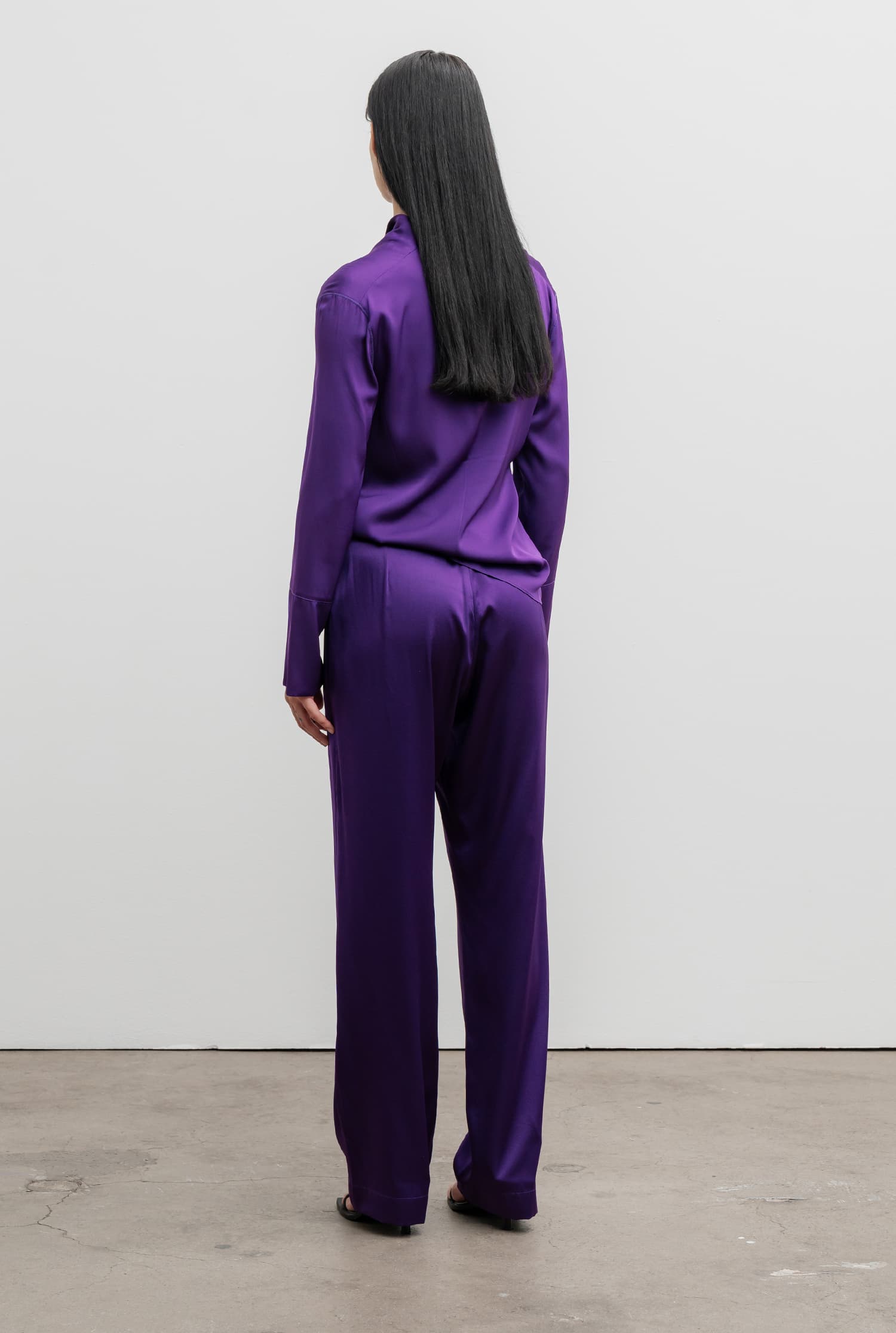 Ava satin silk trousers violet