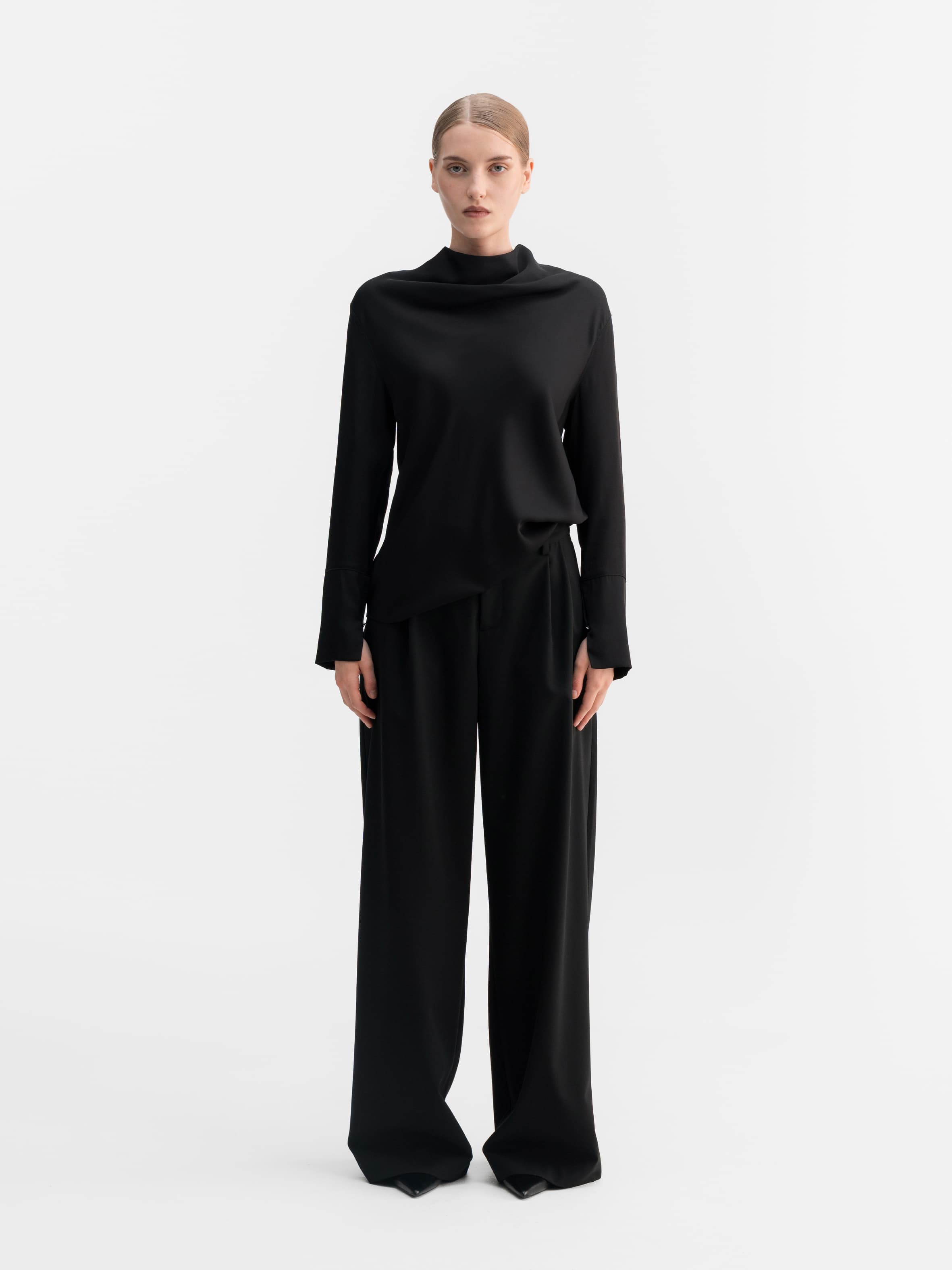 Ayumi silk blouse black