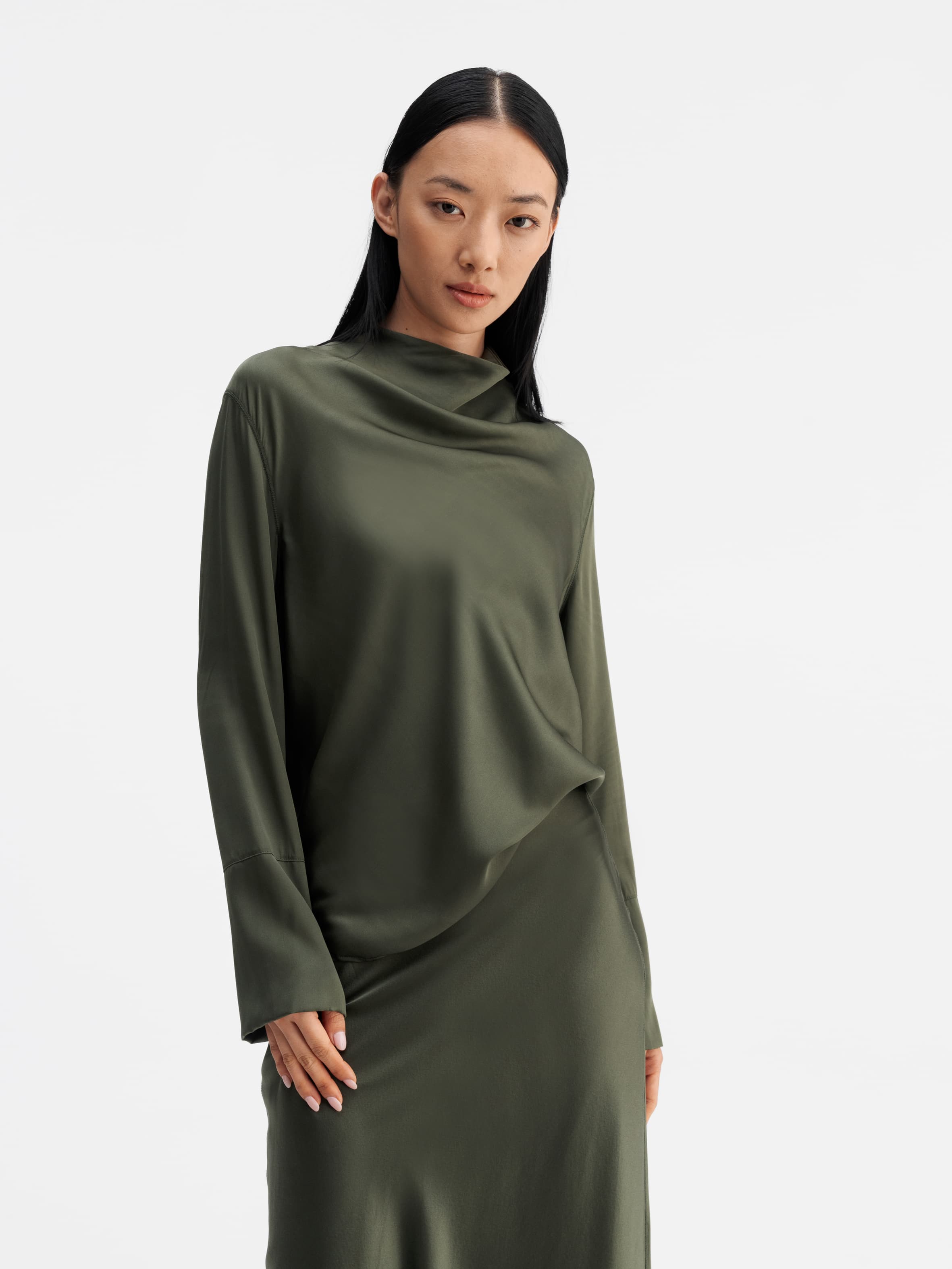 Ayumi silk blouse olive green