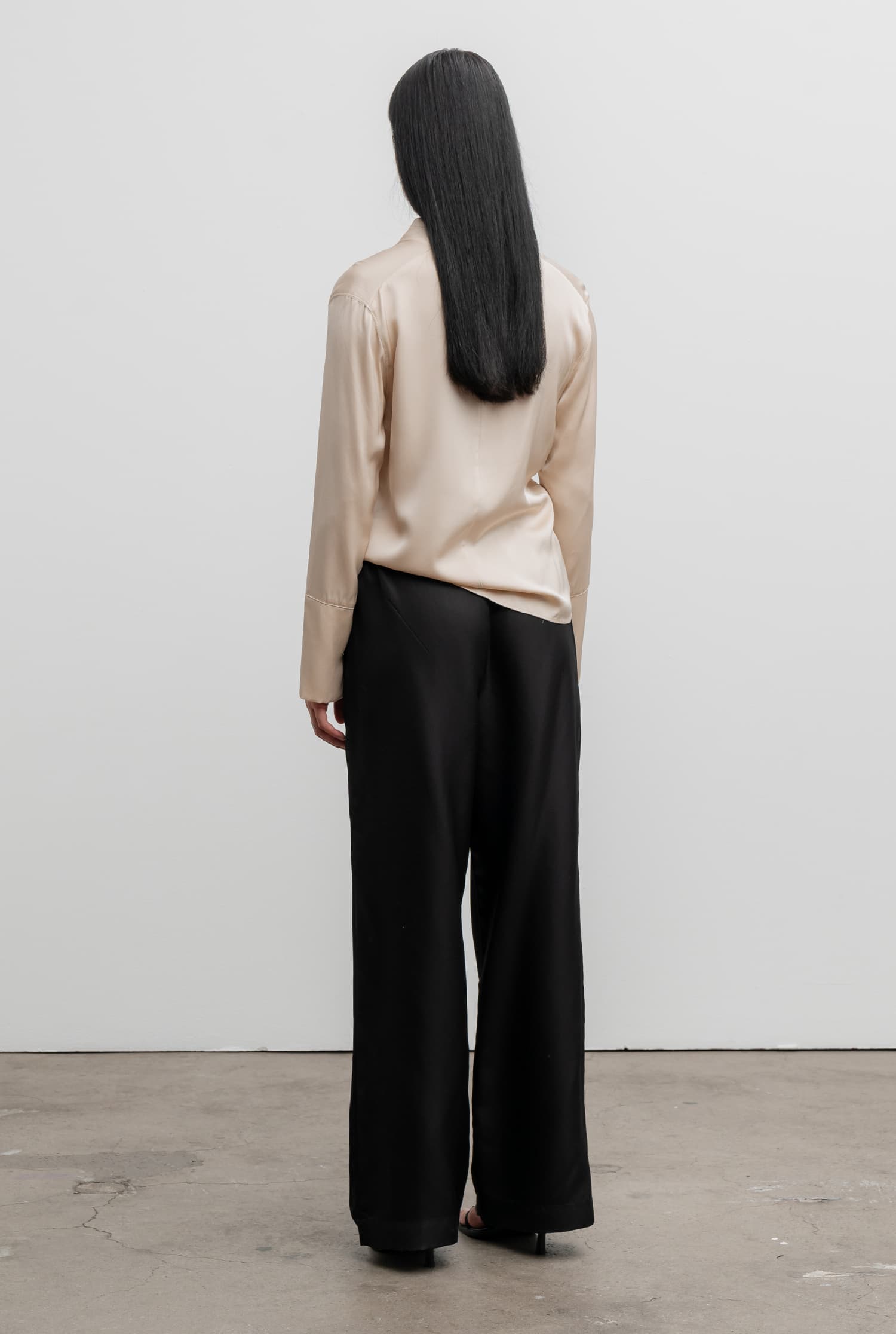 Ayumi silk blouse powder