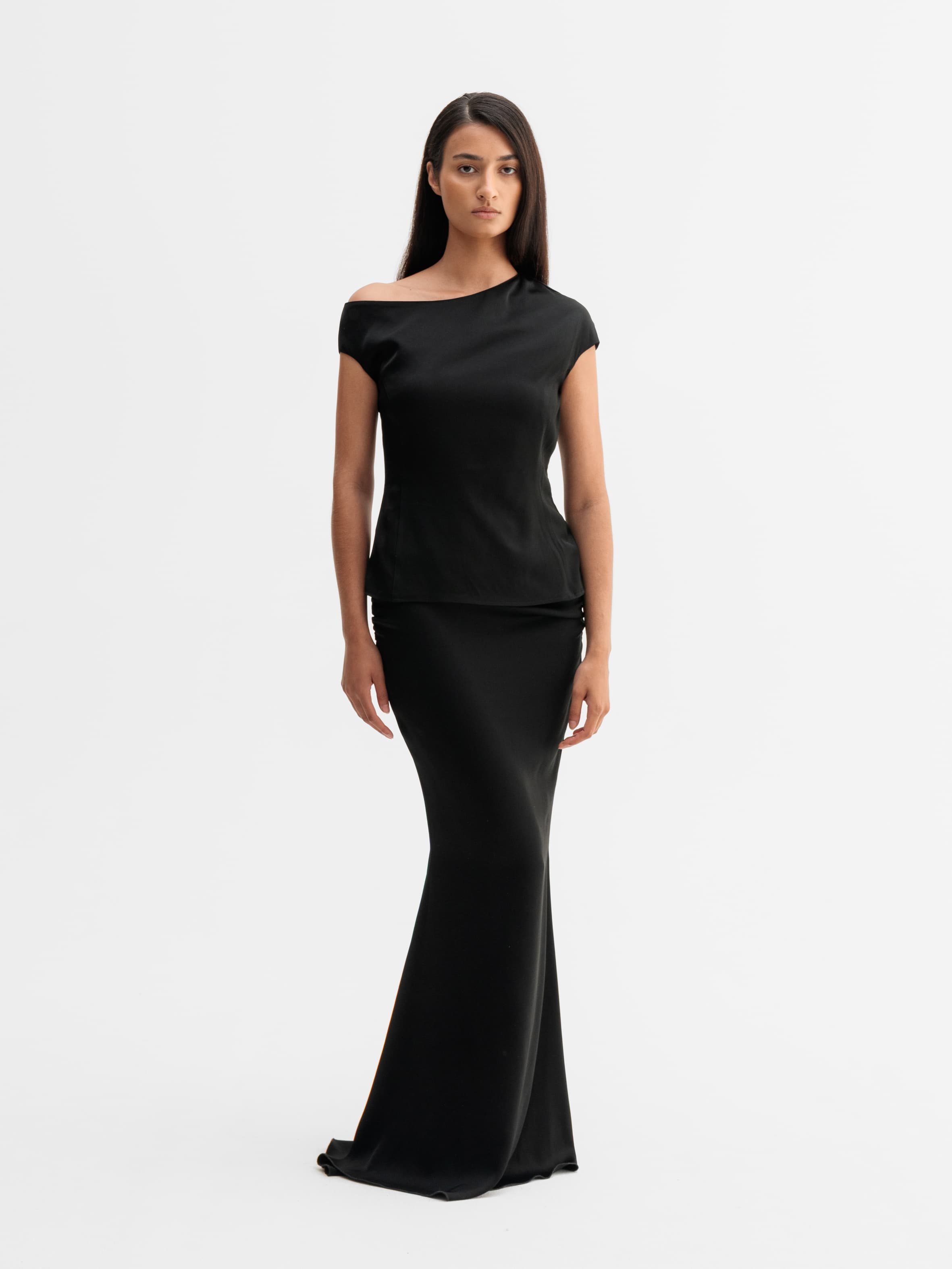 Chika top black