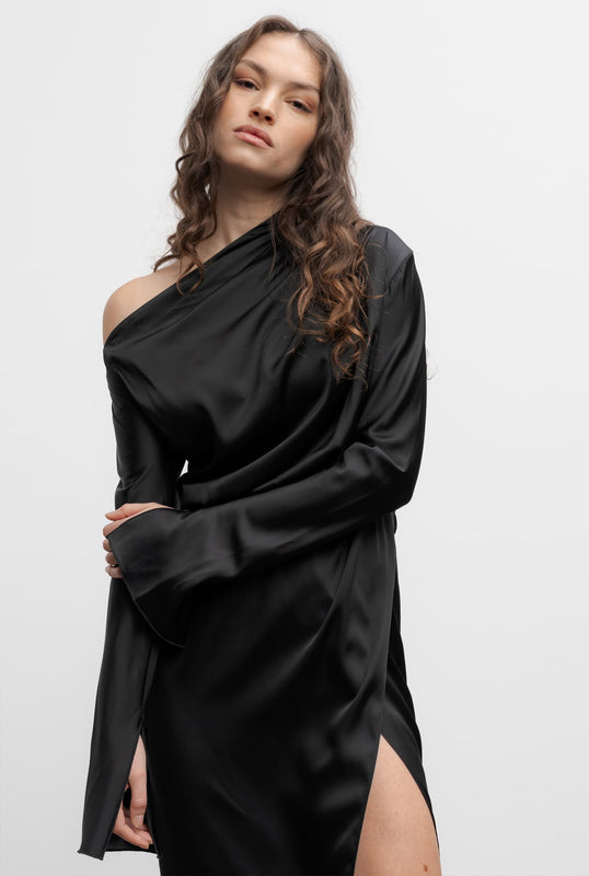 Cho dress black