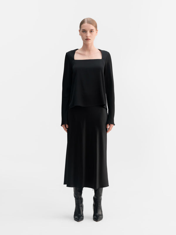 Della silk blouse black