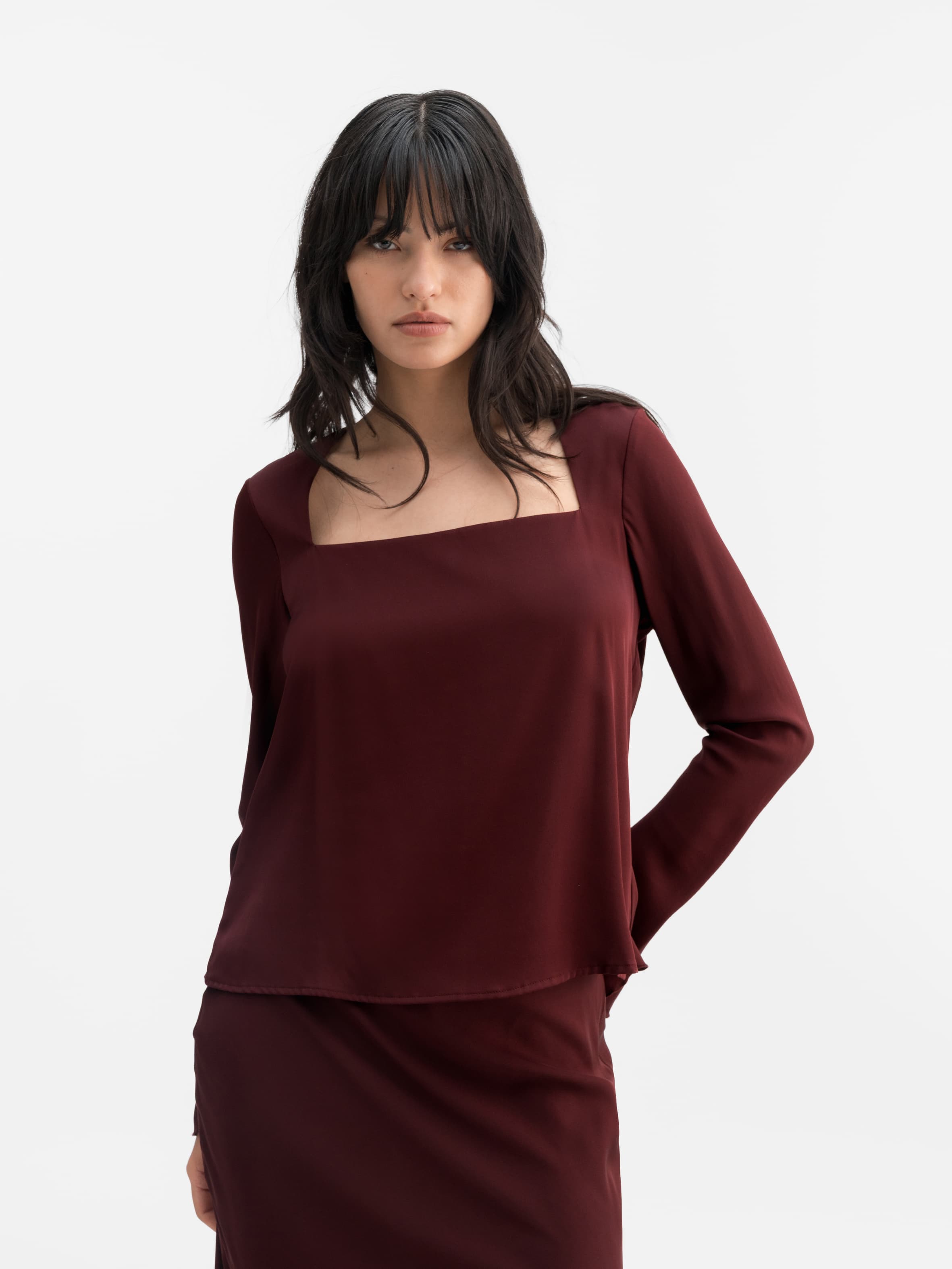 Della silk blouse burgundy