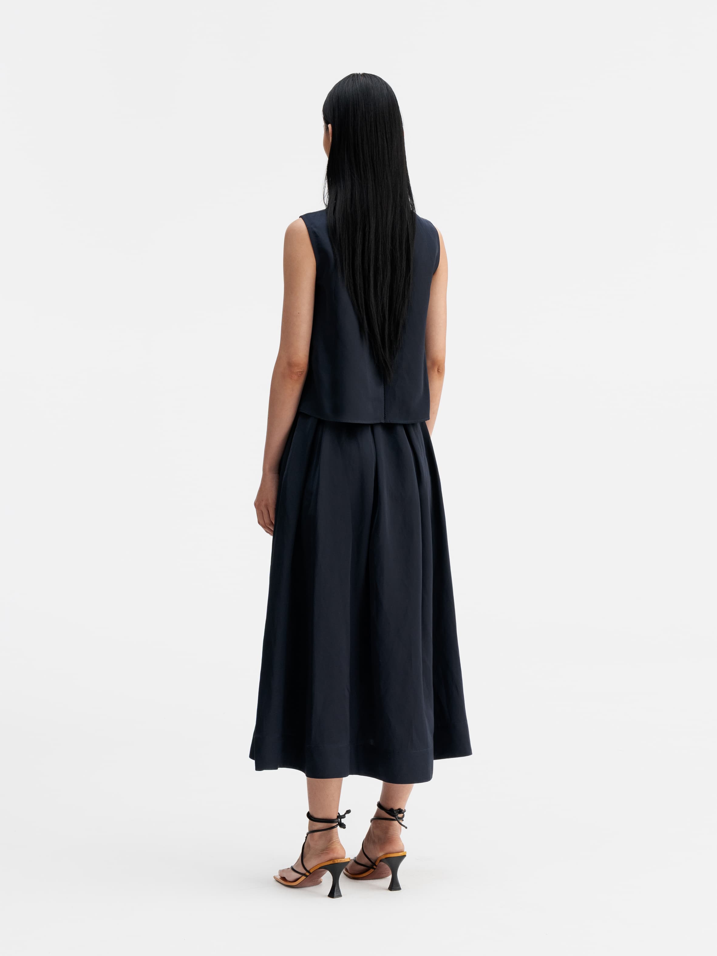 Della satin linen top blue grey