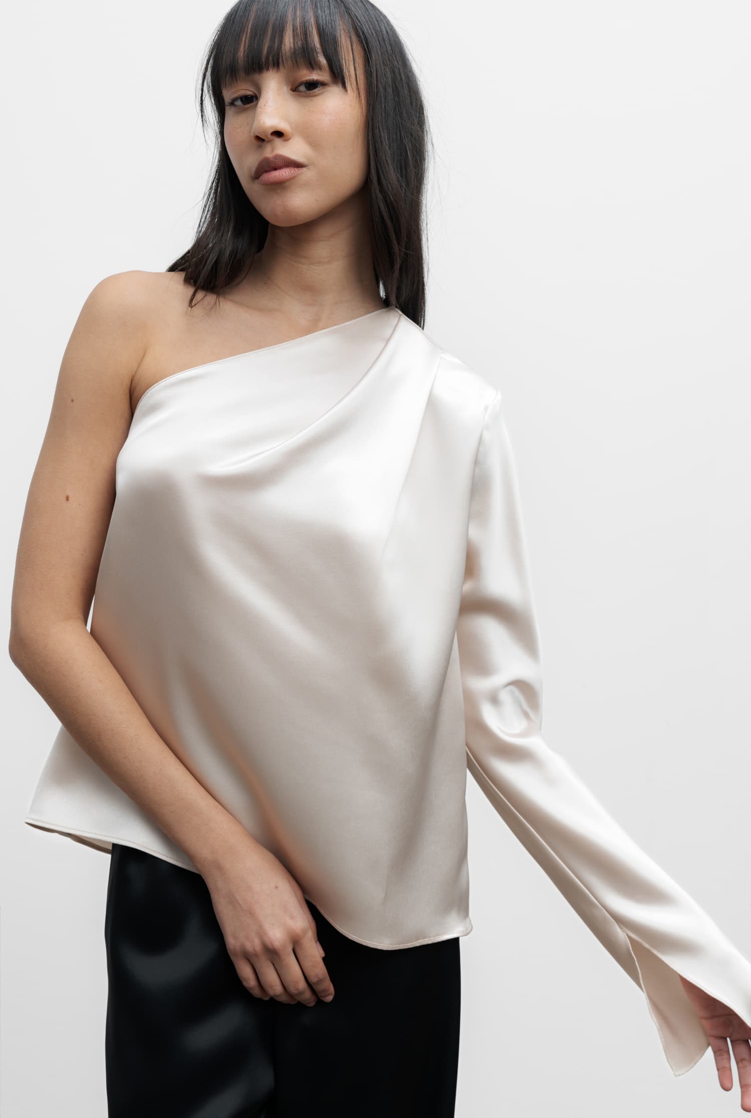 Elle satin blouse cream