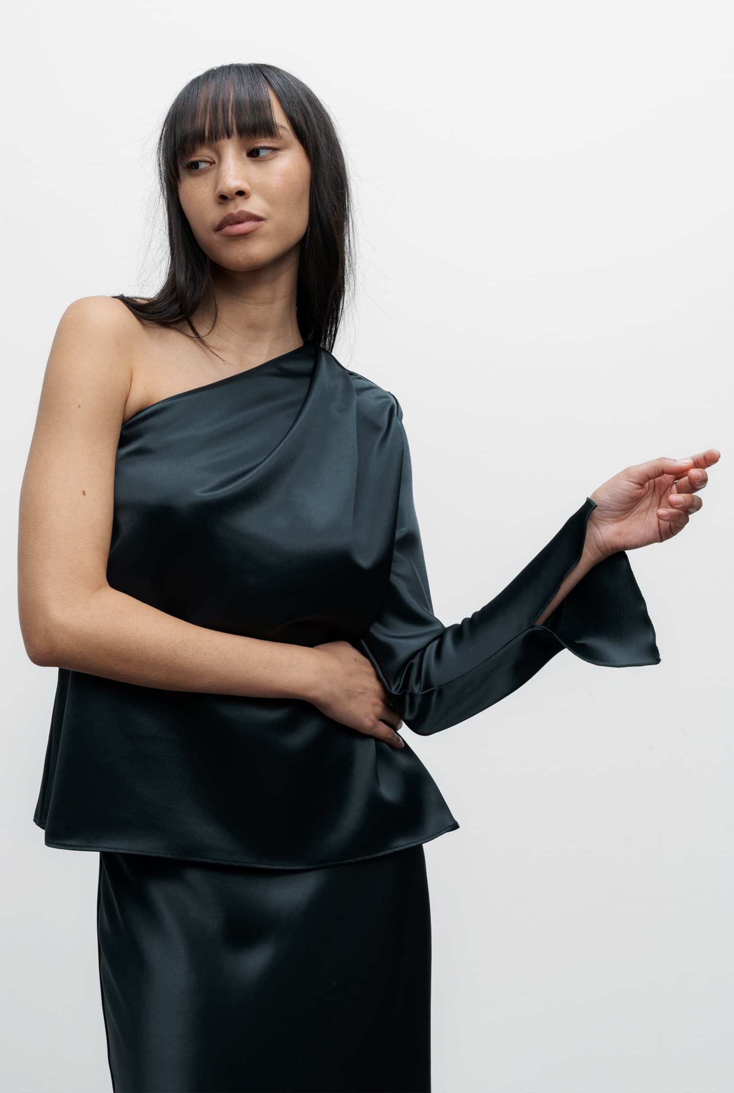 Elle satin blouse deep forest