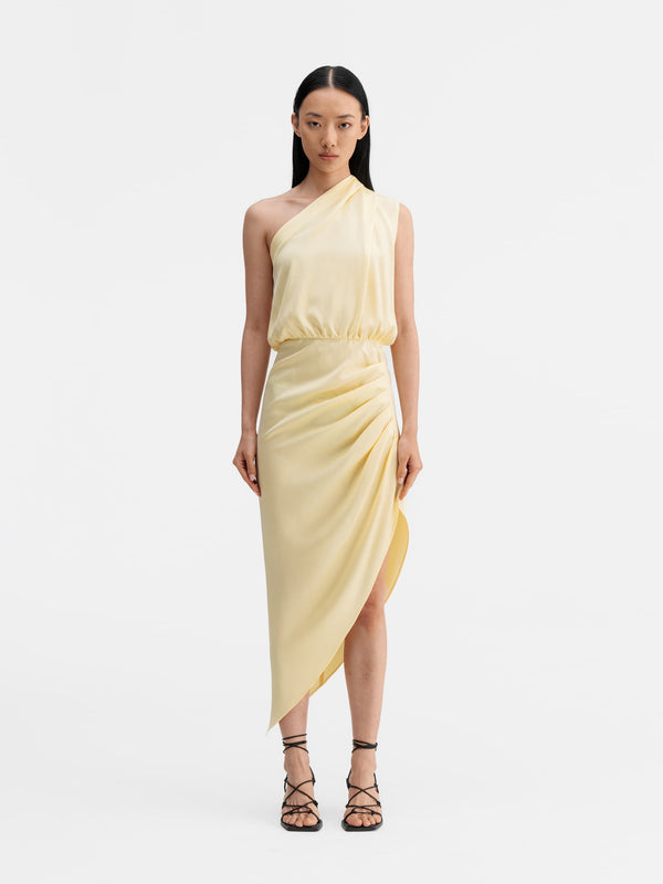Model wearing Ahlvar Gallery Elle dress light yellow