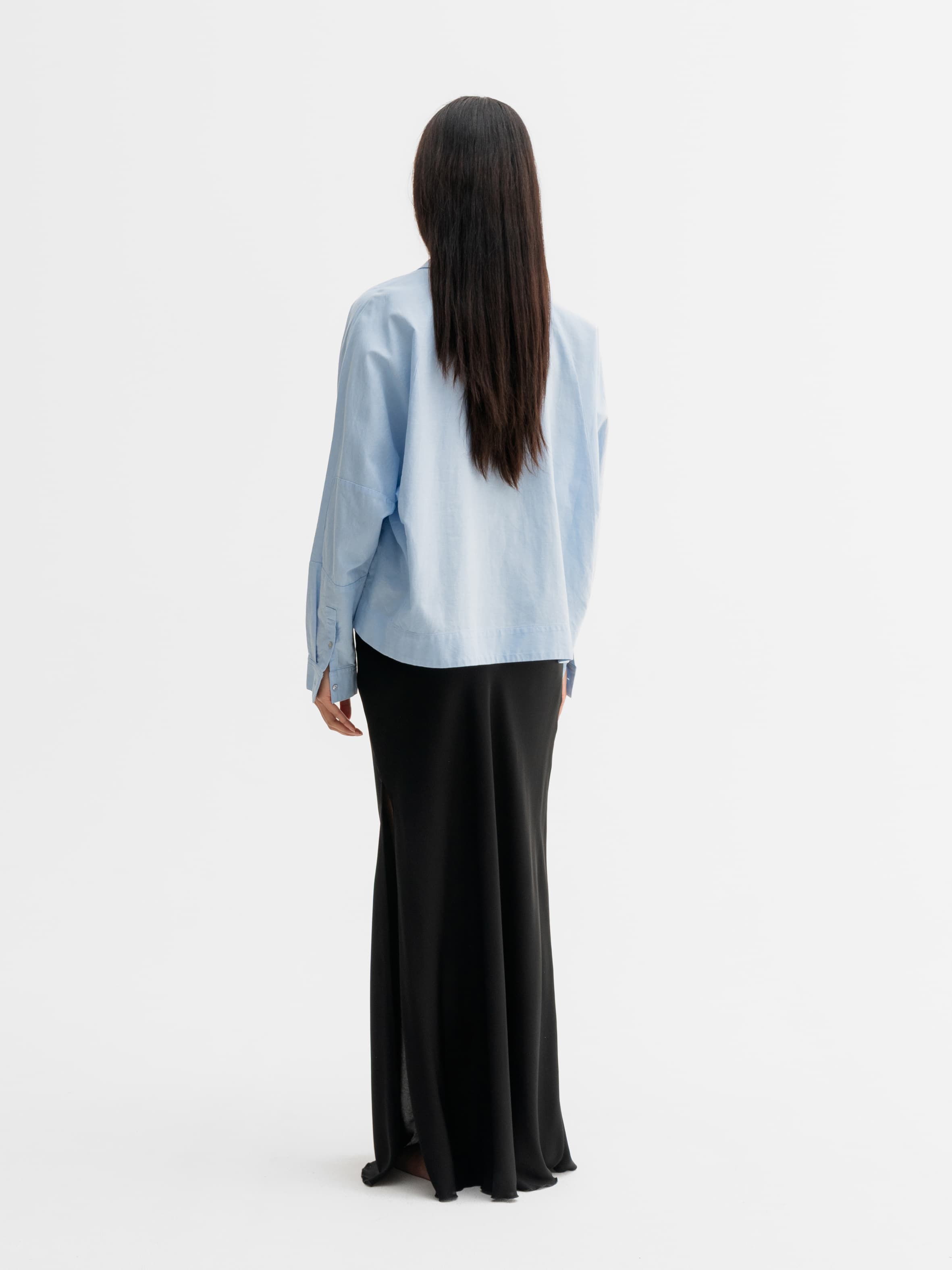Back view of Ahlvar Gallery Gigi oxford shirt in Light blue