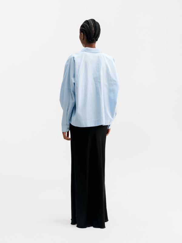 Back view of Ahlvar Gallery Gigi oxford shirt light blue
