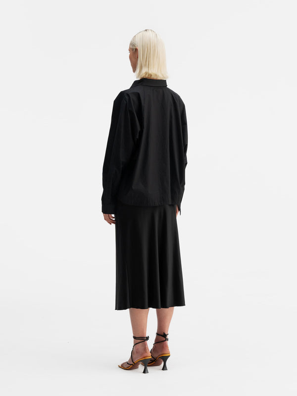 Back view of Ahlvar Gallery Gigi shirt black