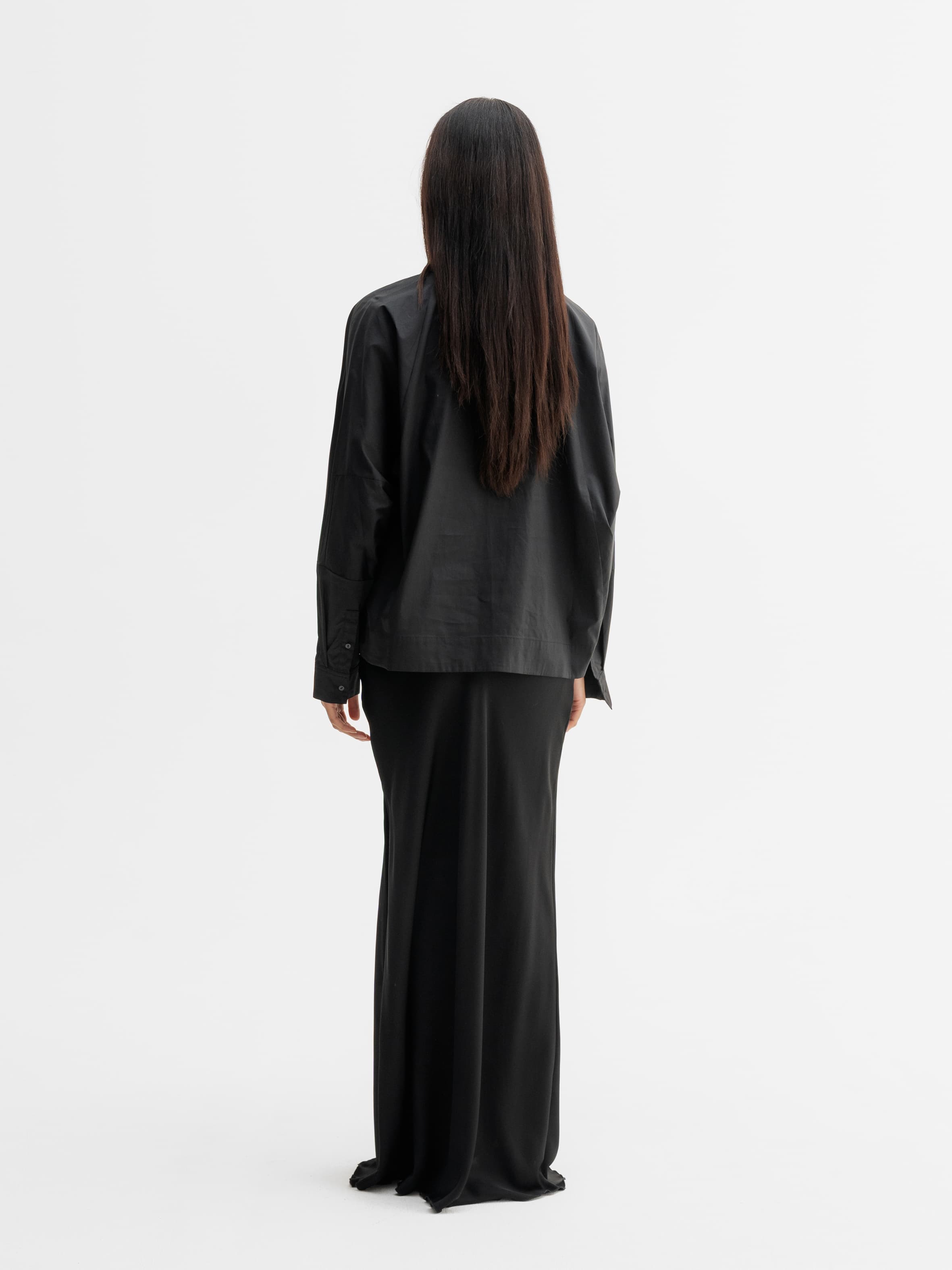 Back view of Ahlvar Gallery Gigi shirt in Black
