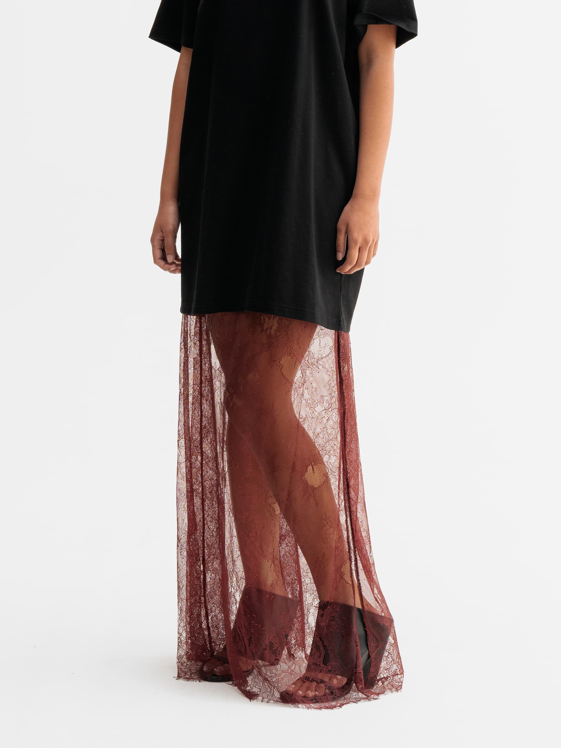 Hana long lace skirt burgundy