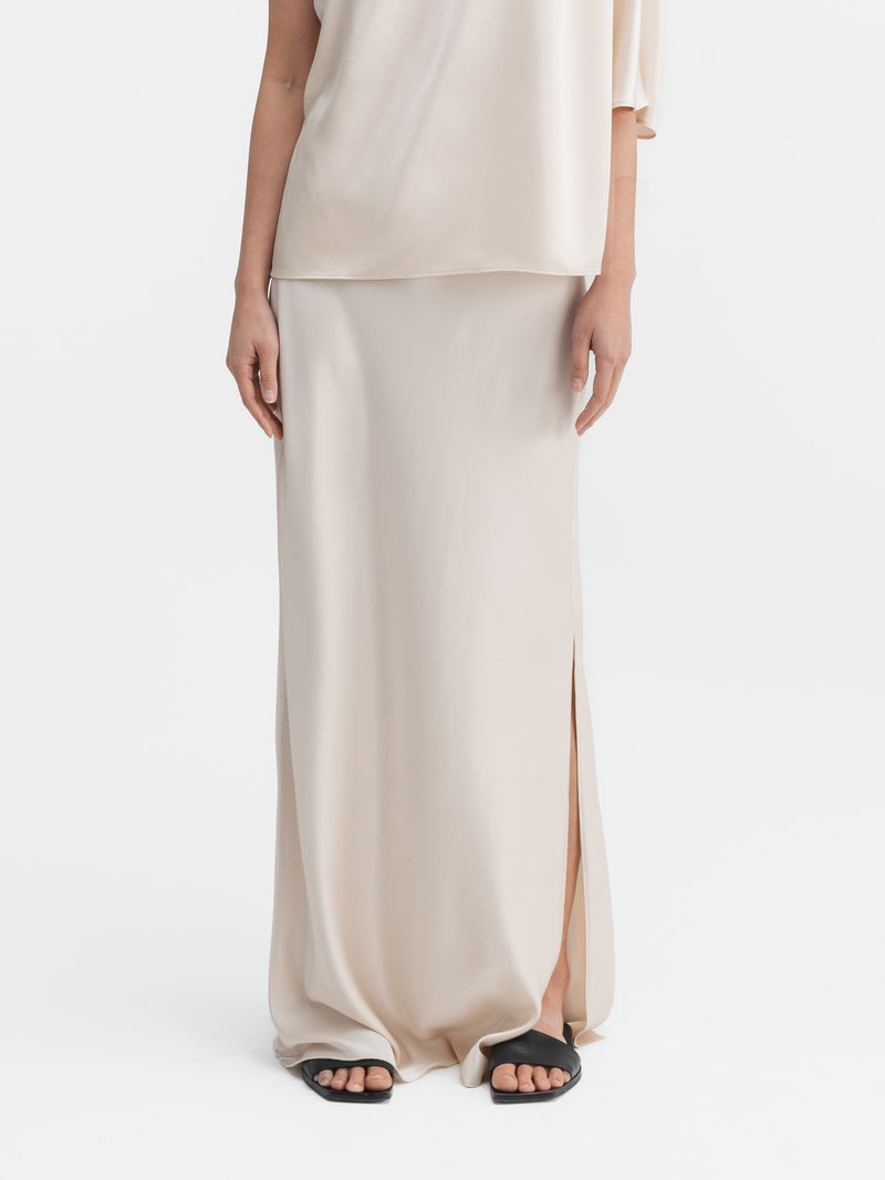 Hana long logo satin skirt cream