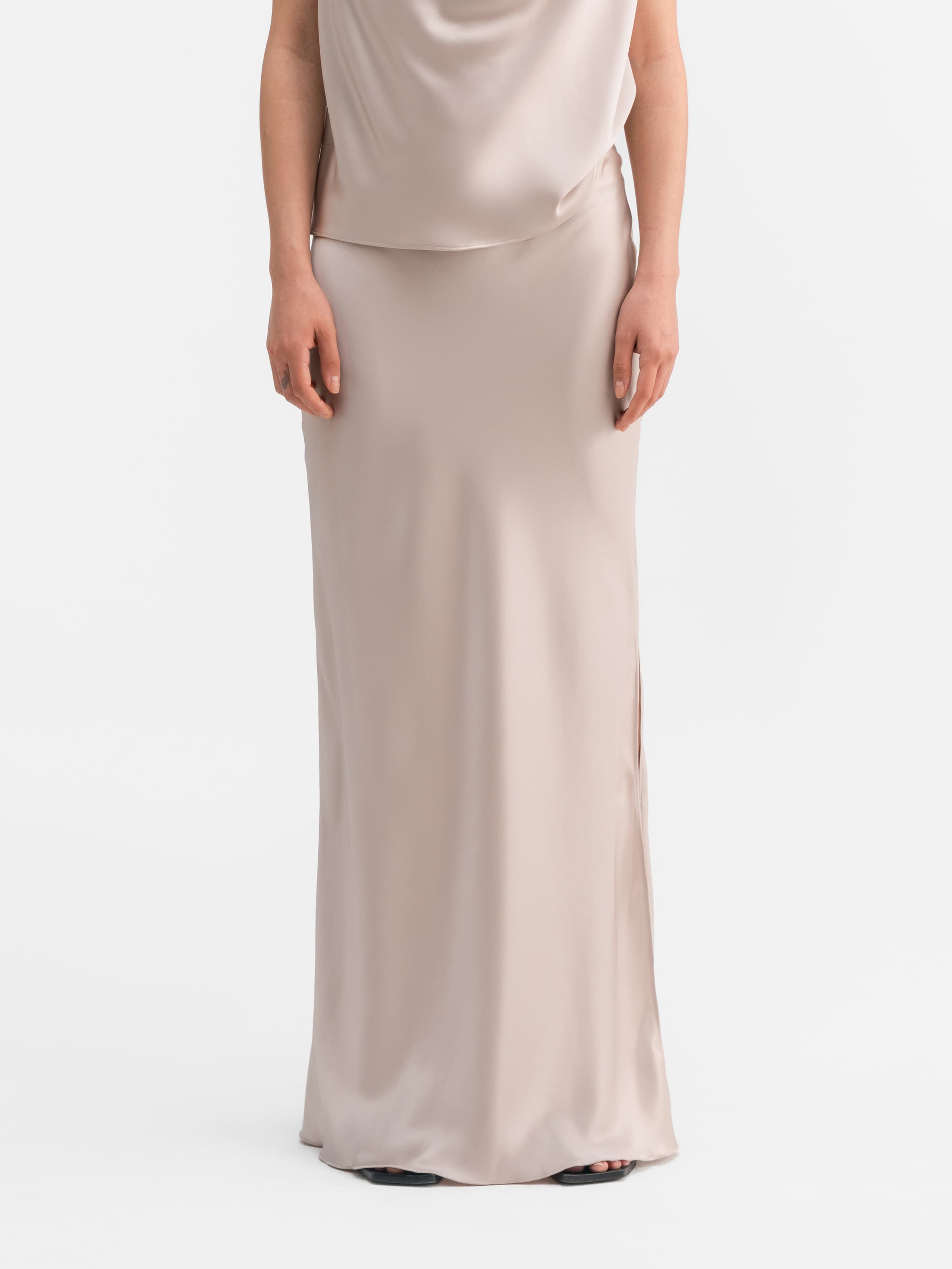 Hana long logo satin skirt greige