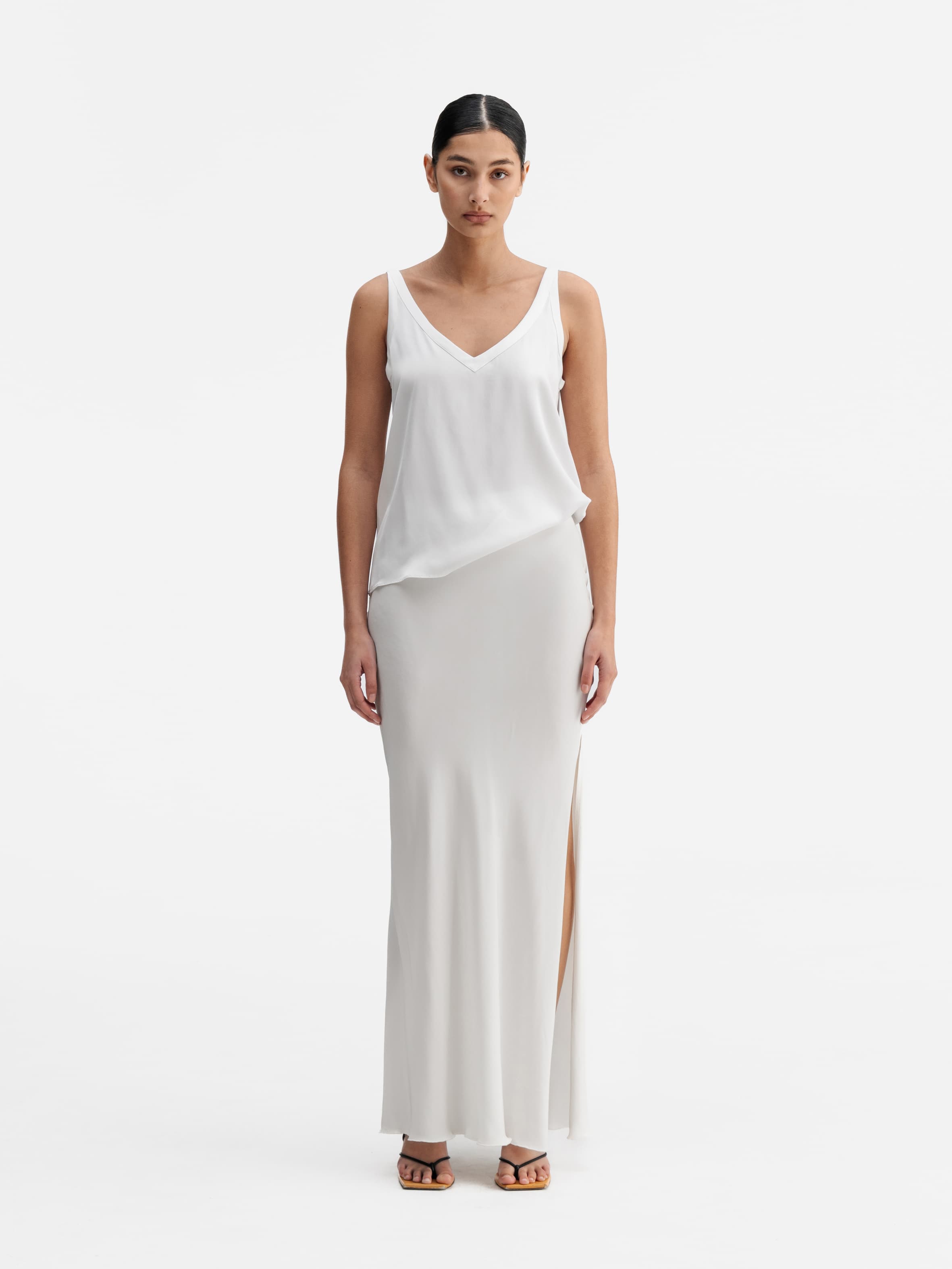 Hana long silk skirt white