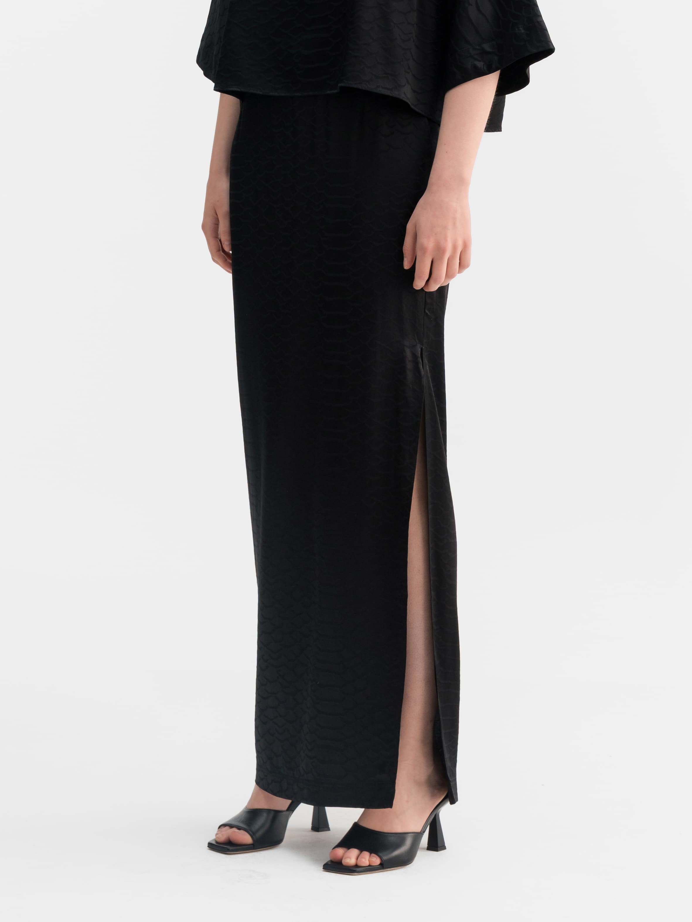 Hana long snake pencil skirt black
