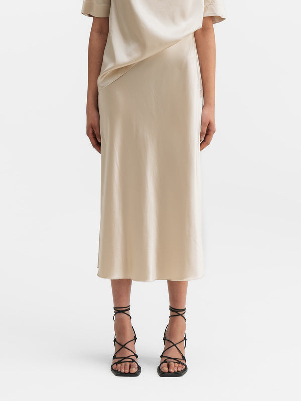 Hana satin silk skirt cream