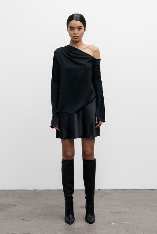 Hana silk short skirt black