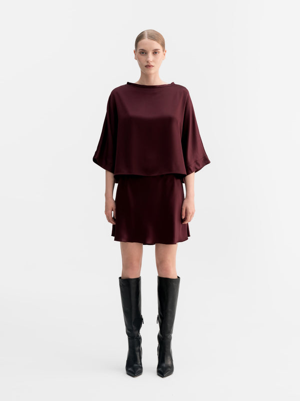 Hana short satin skirt burgundy