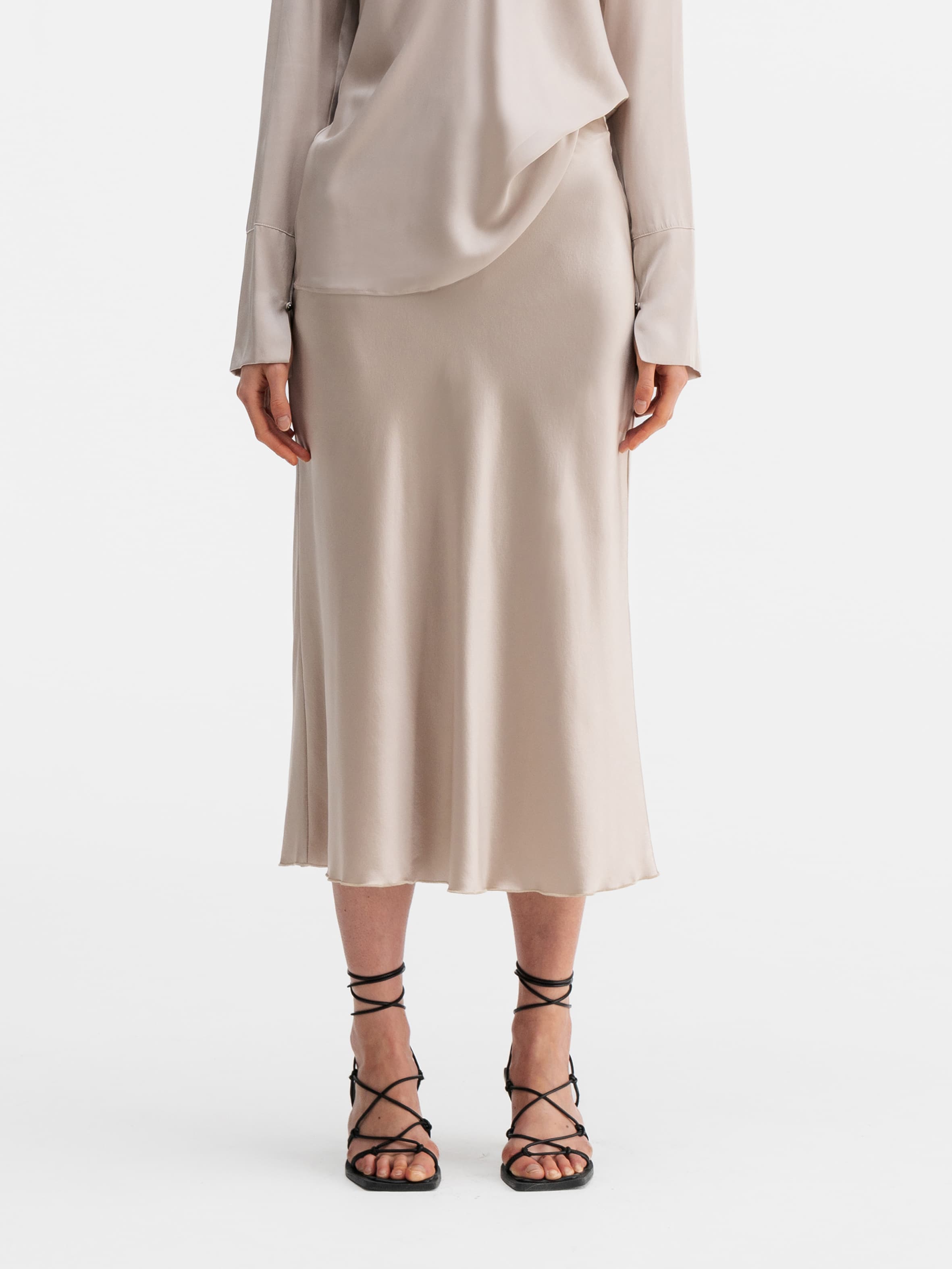 Hana satin silk skirt greige – Ahlvar Gallery