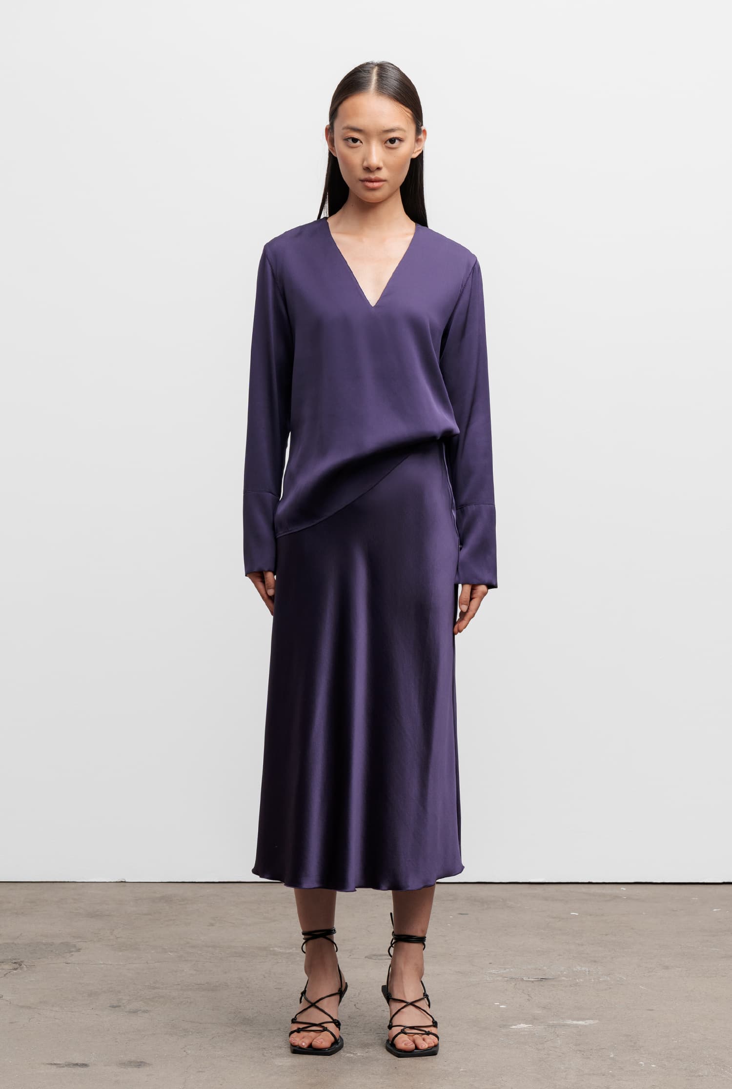 Hana satin silk skirt plum