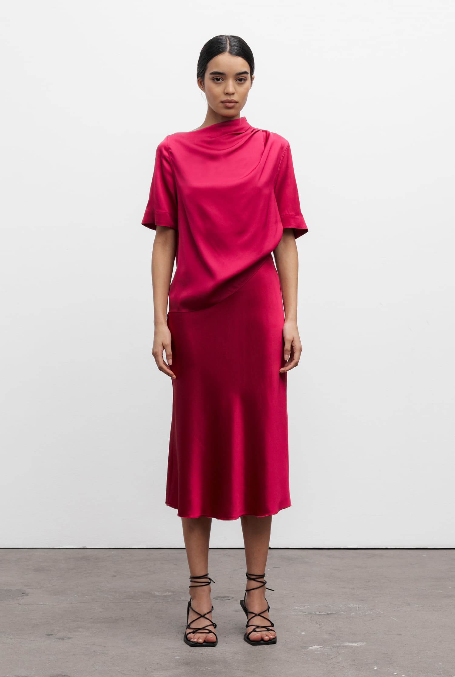 Hana satin silk skirt raspberry