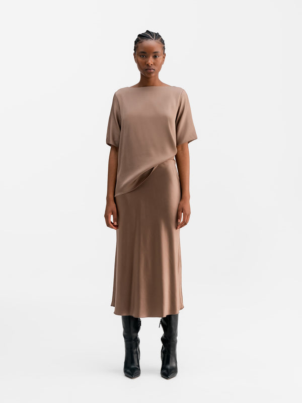 Hana satin silk skirt sand
