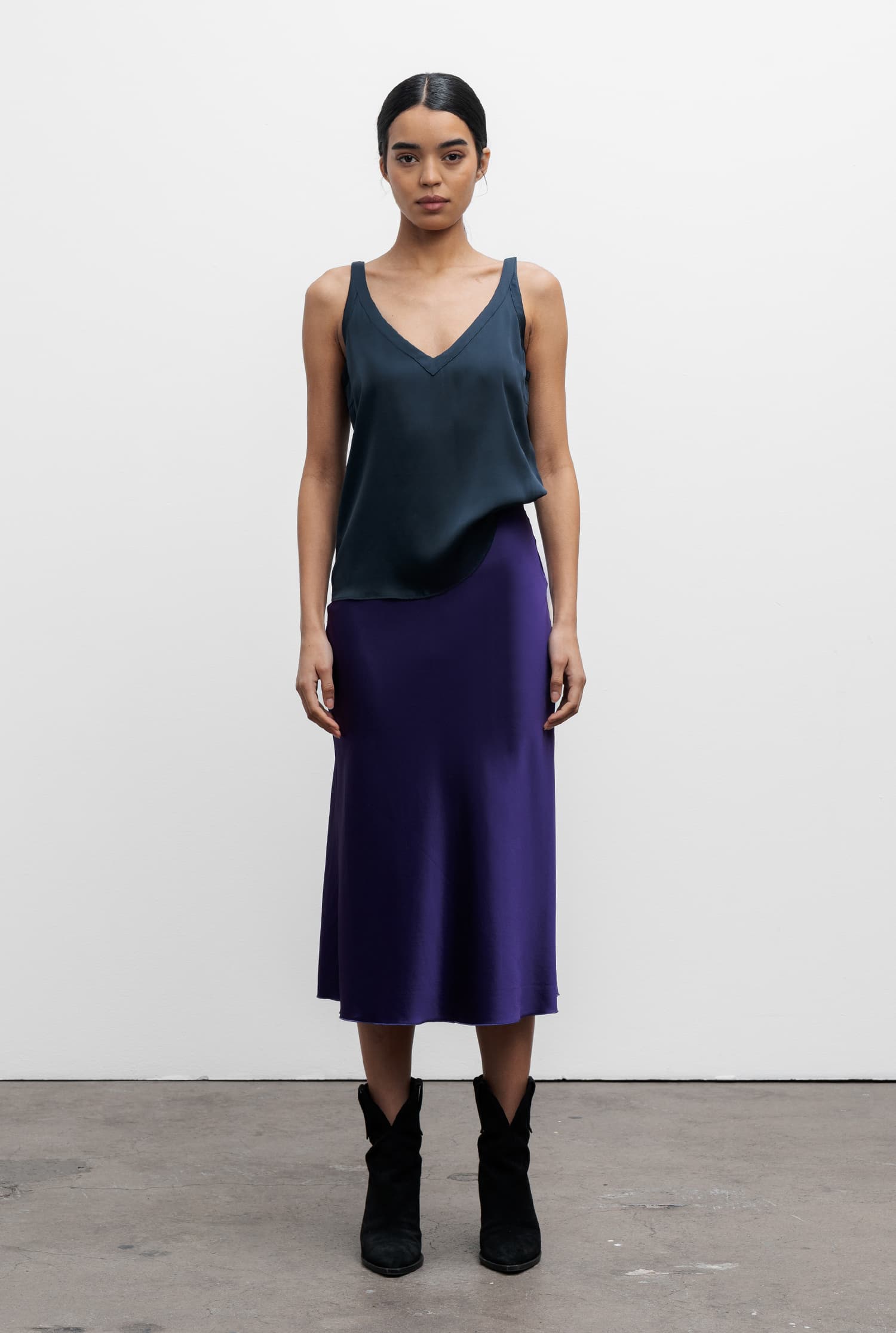 Hana satin silk skirt violet