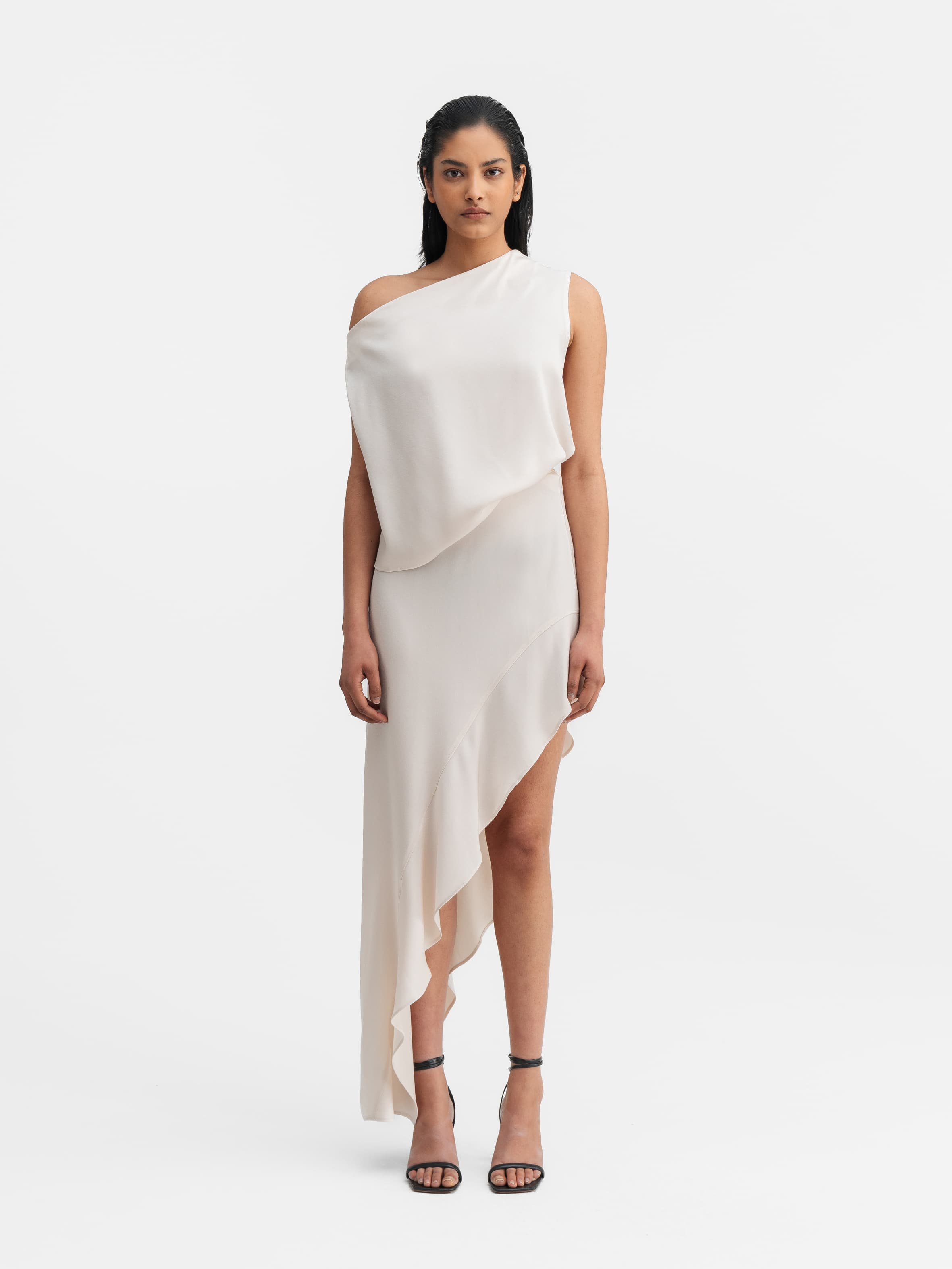 Hida frill skirt cream