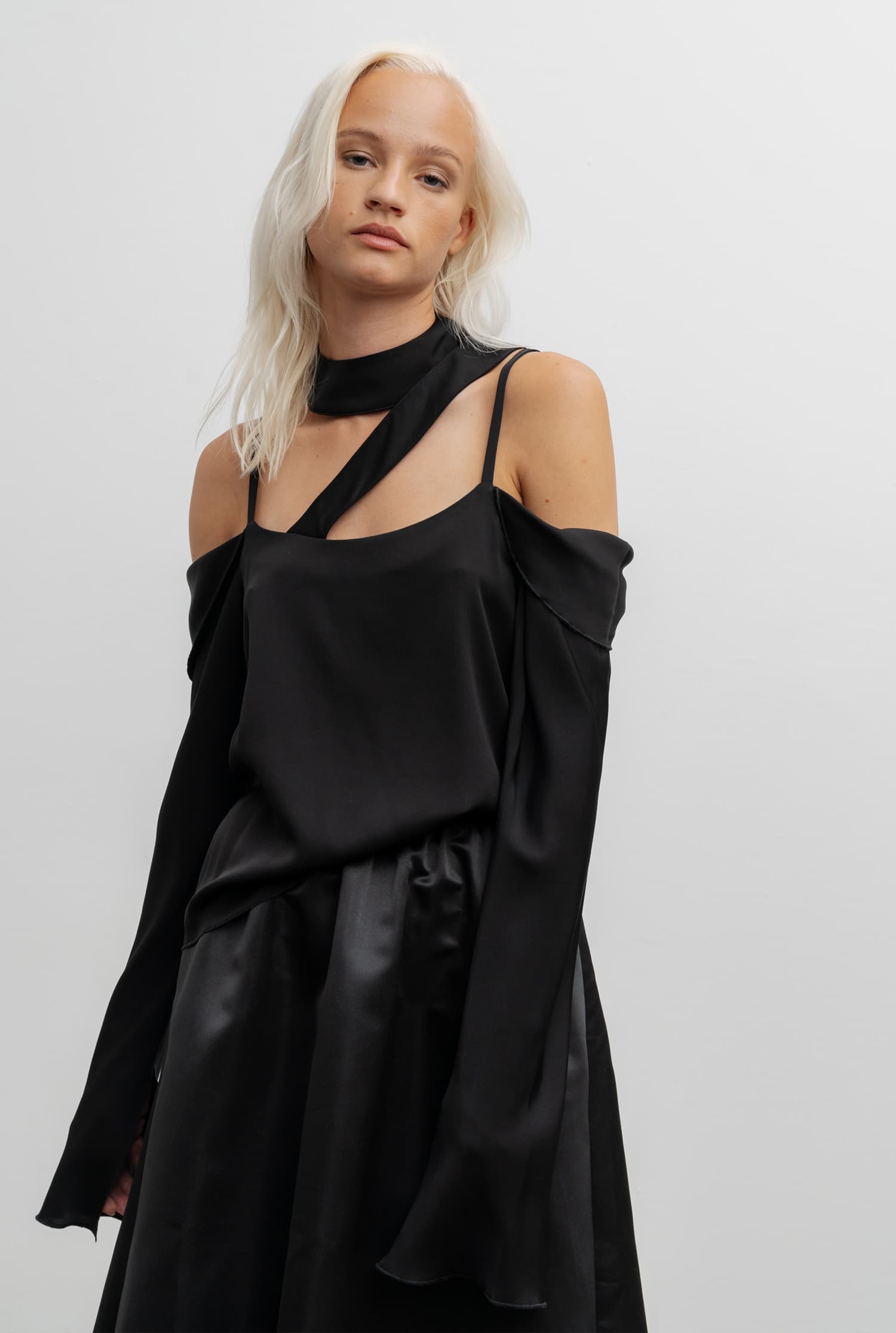 Hinata silk blouse black