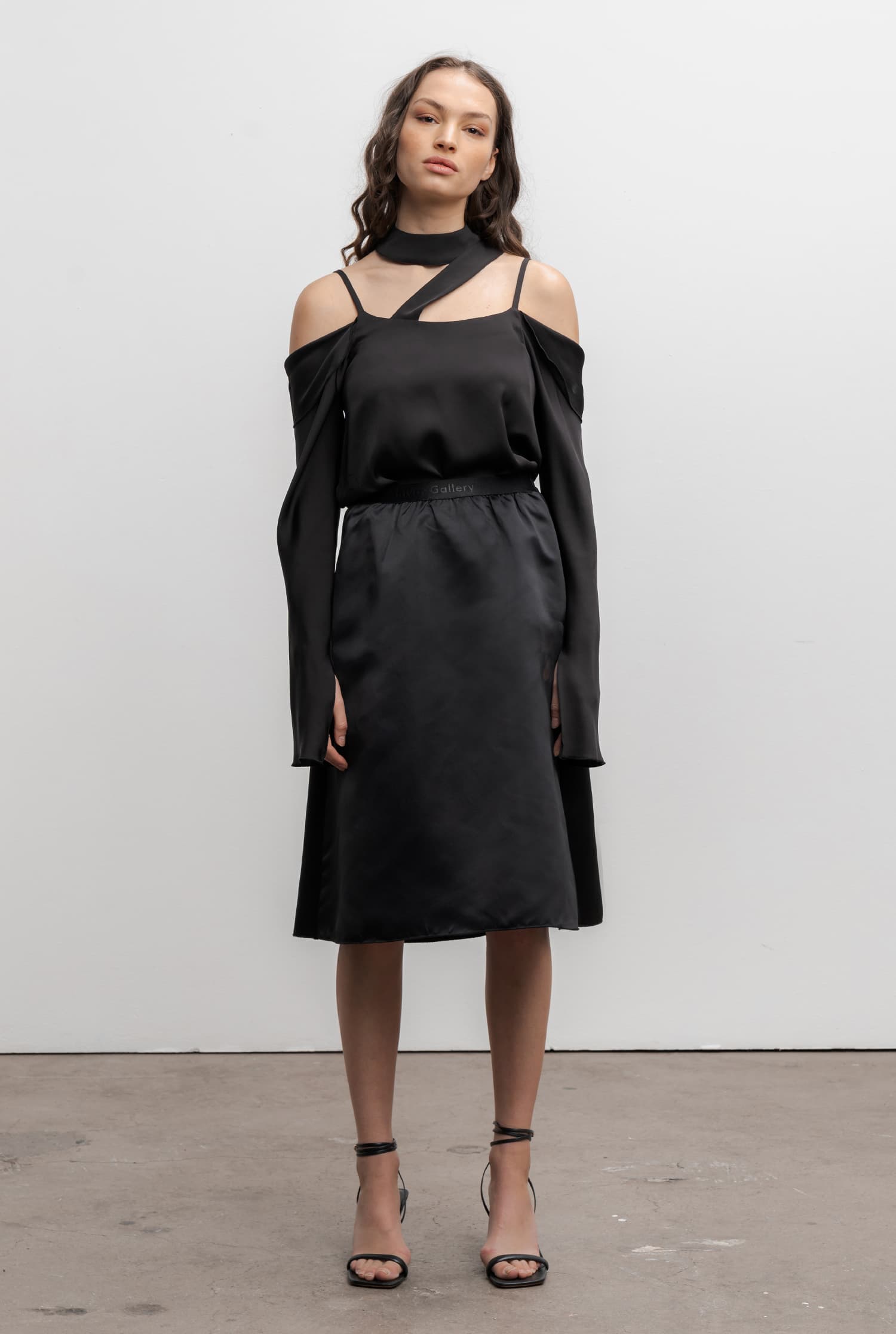 Hinata silk blouse black