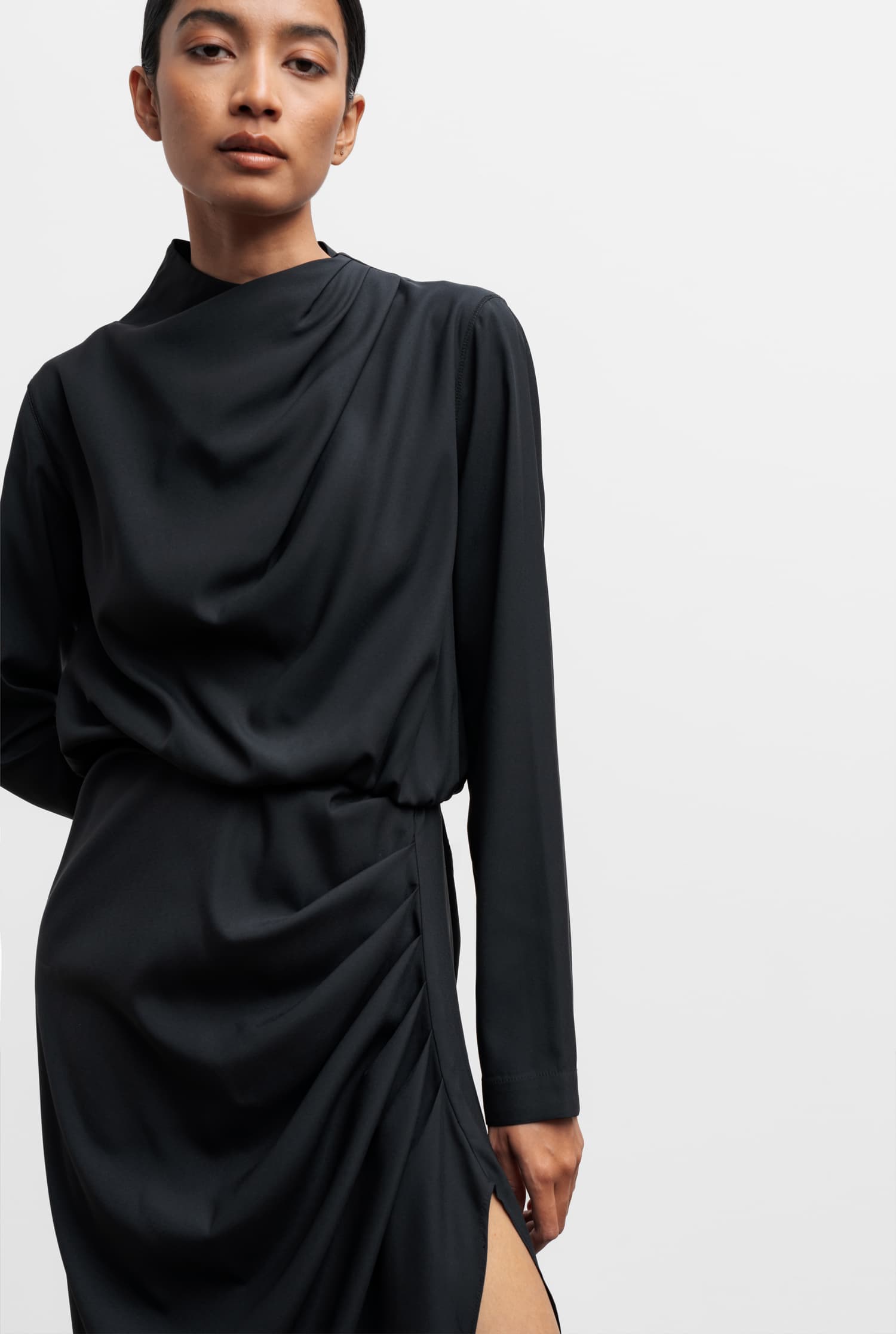 Jade dress black
