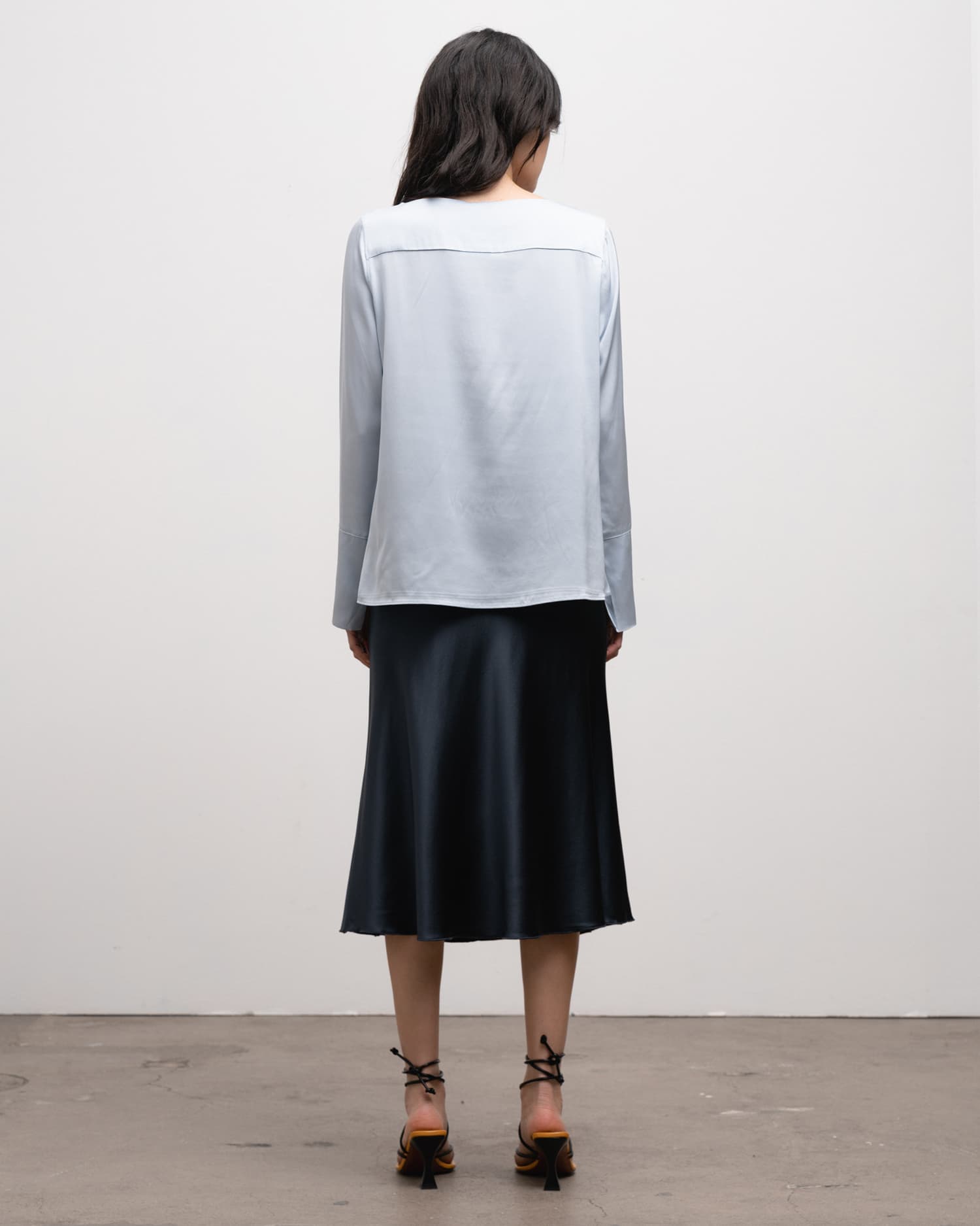 Kelly silk blouse light blue