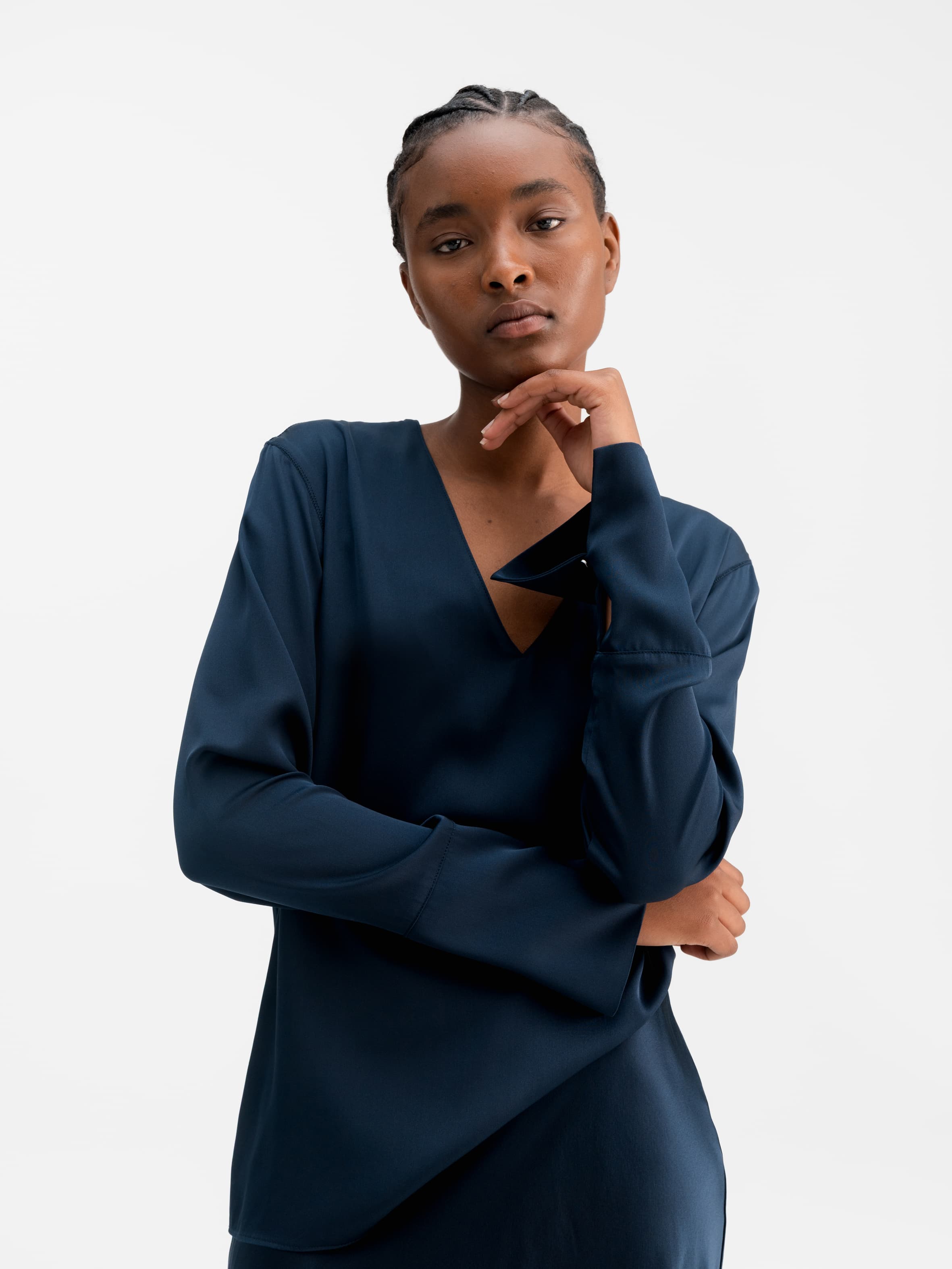 Kelly v-neck silk blouse midnight blue