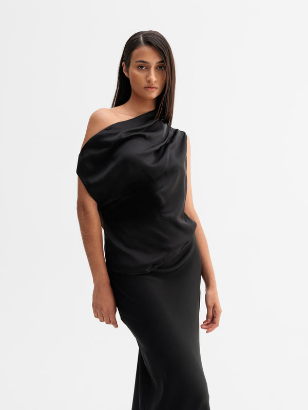 Model wearing Ahlvar Gallery Lana silk tank in Black