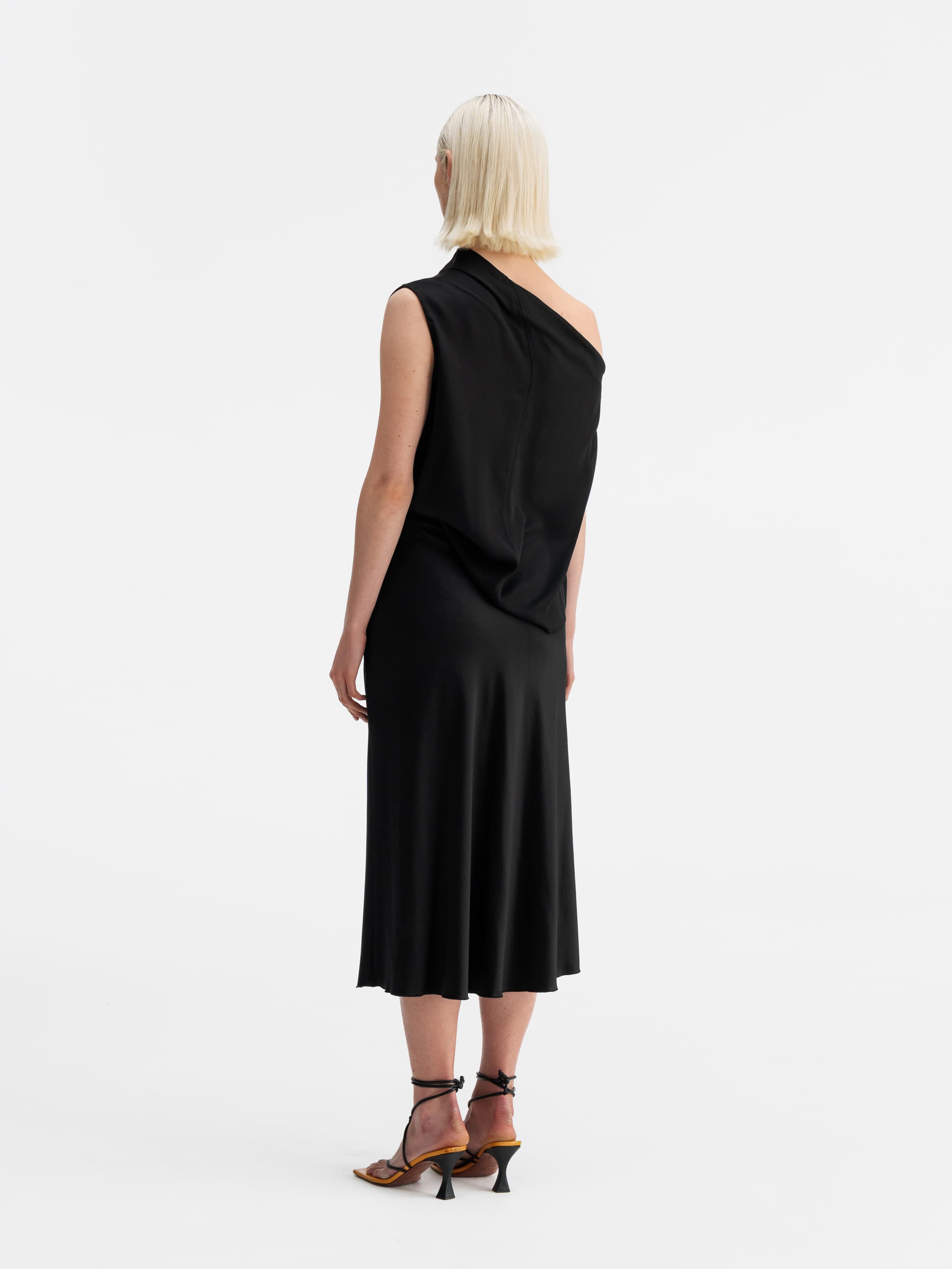 Lana silk tank black