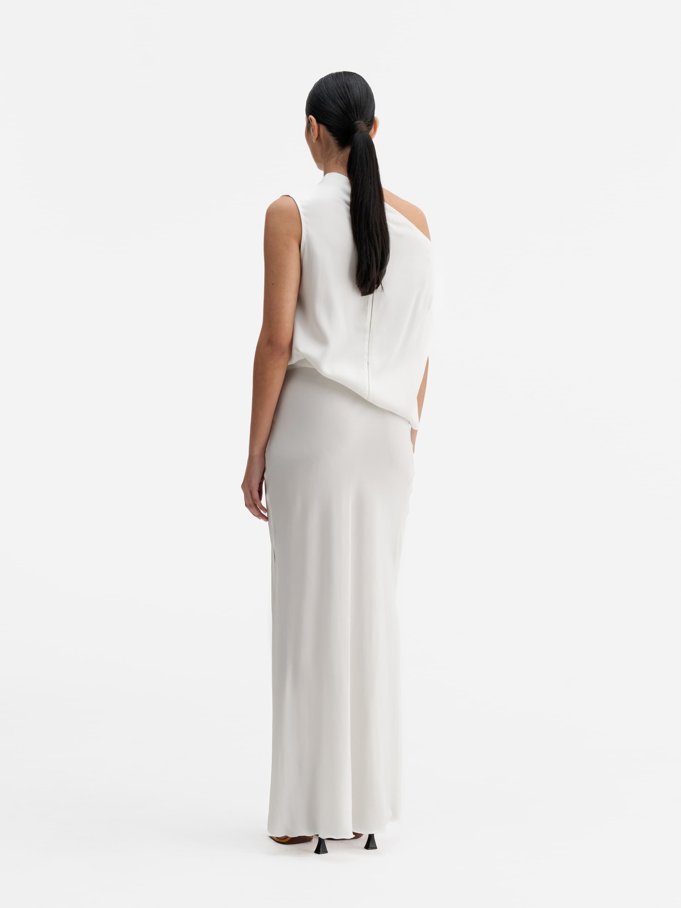 Back view of Ahlvar Gallery Lana silk tank white