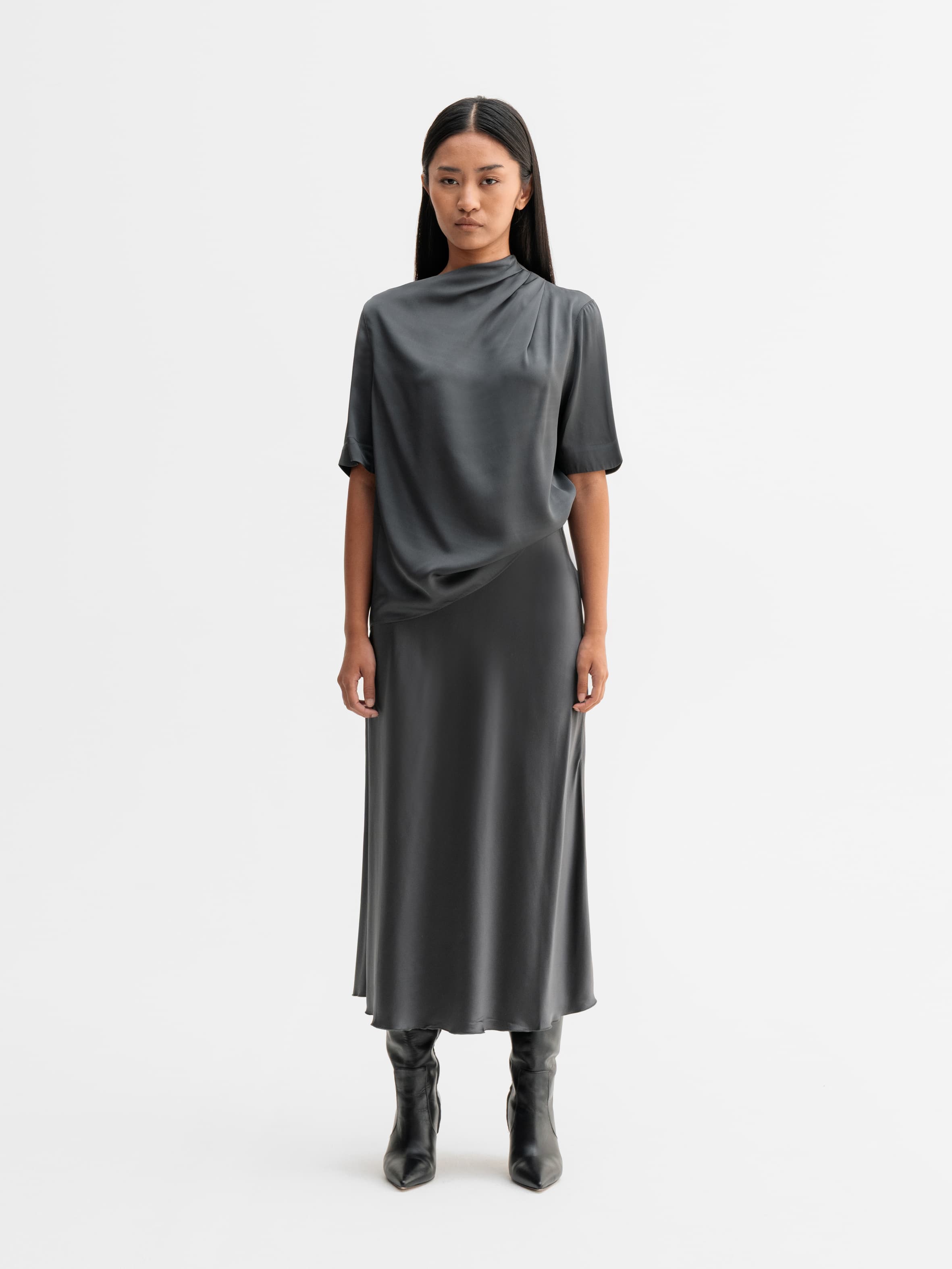 Lima silk tee dark grey