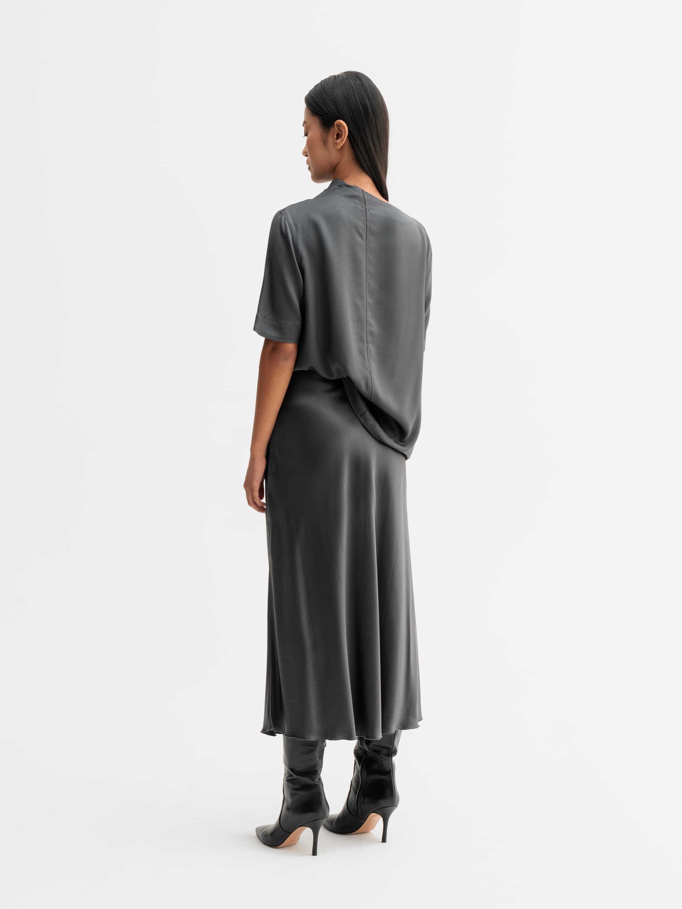 Lima silk tee dark grey