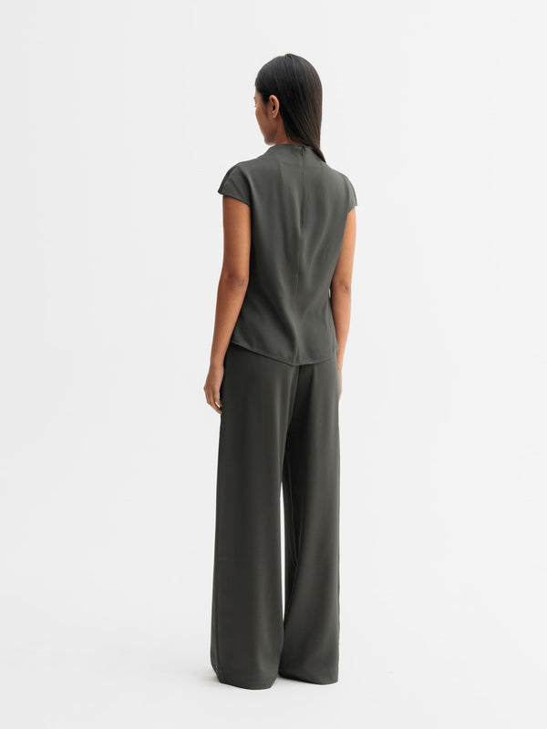 Back view of Ahlvar Gallery Lima top in Wood