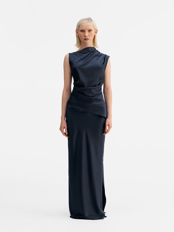 Model wearing Ahlvar Gallery Lizi satin tank blue grey
