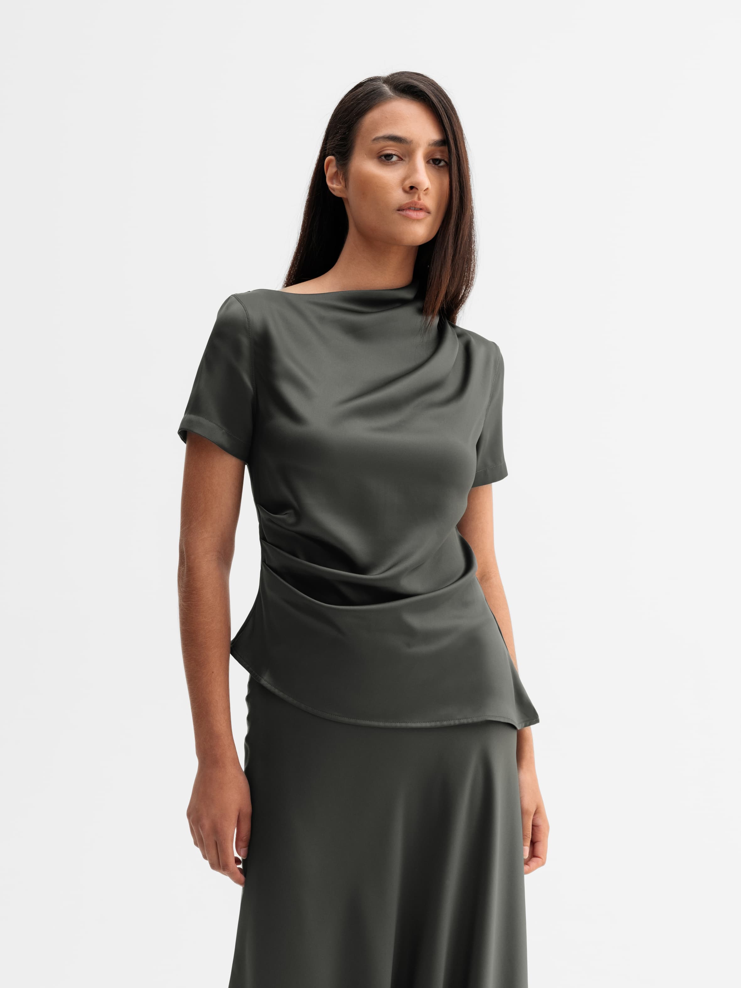 Lizi satin tee wood
