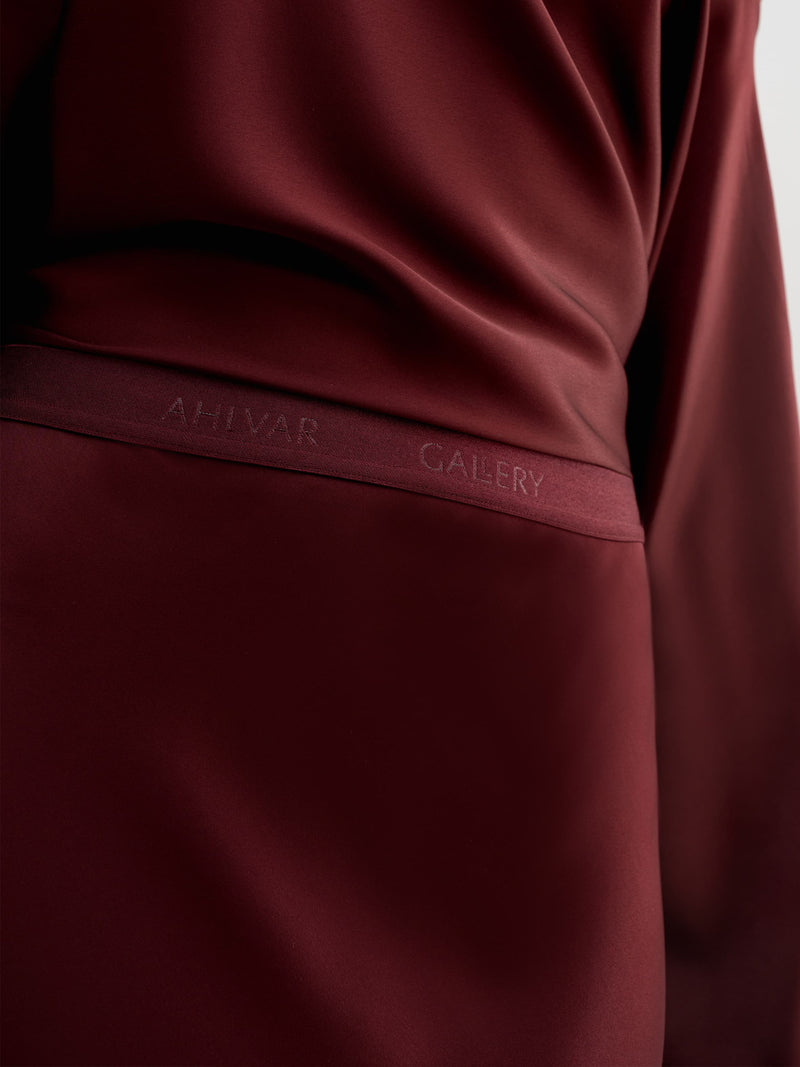 Hana long logo satin skirt burgundy
